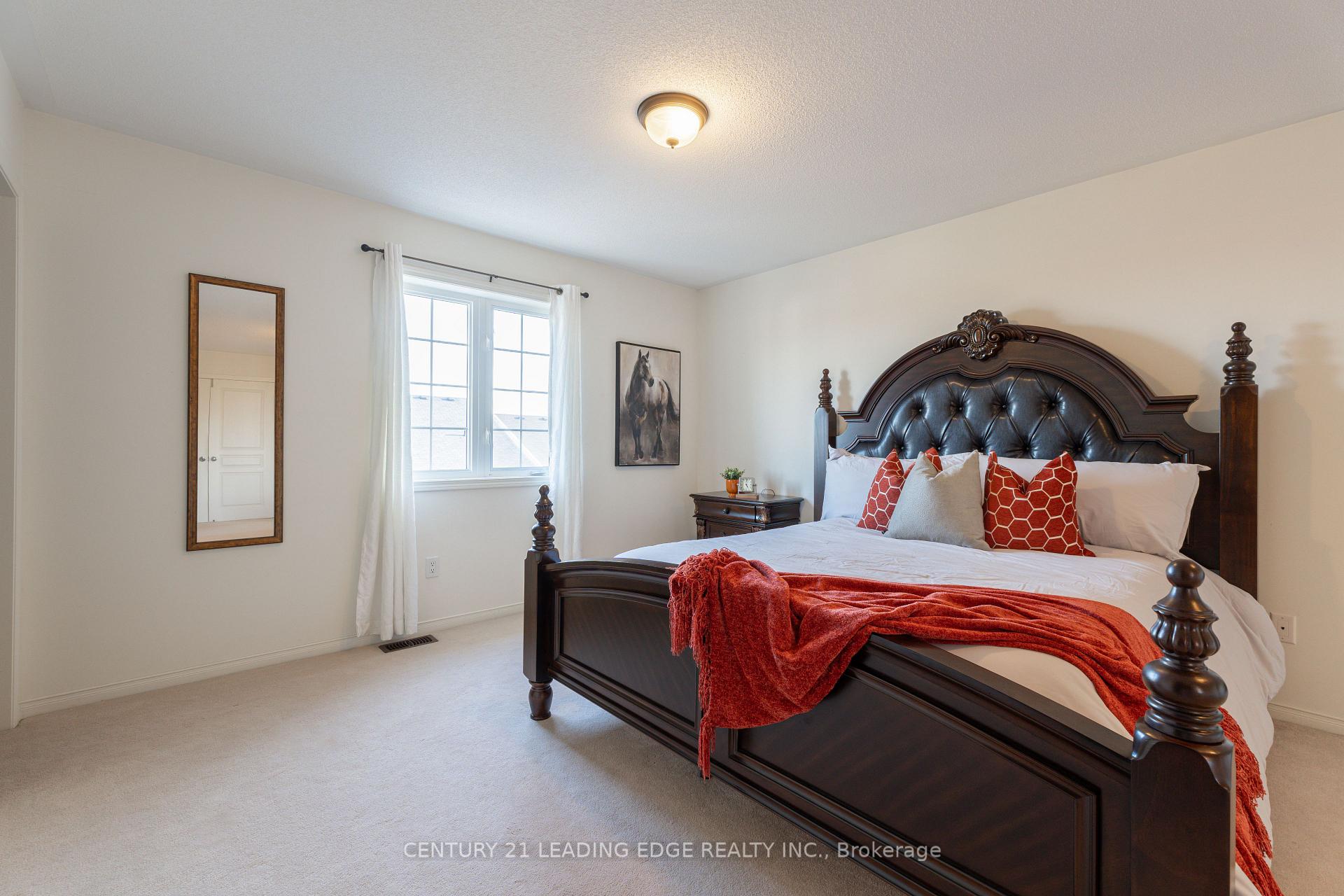 Photo 10 of 1305 Tall Pine Avenue, Oshawa, Pinecrest — HOMEH