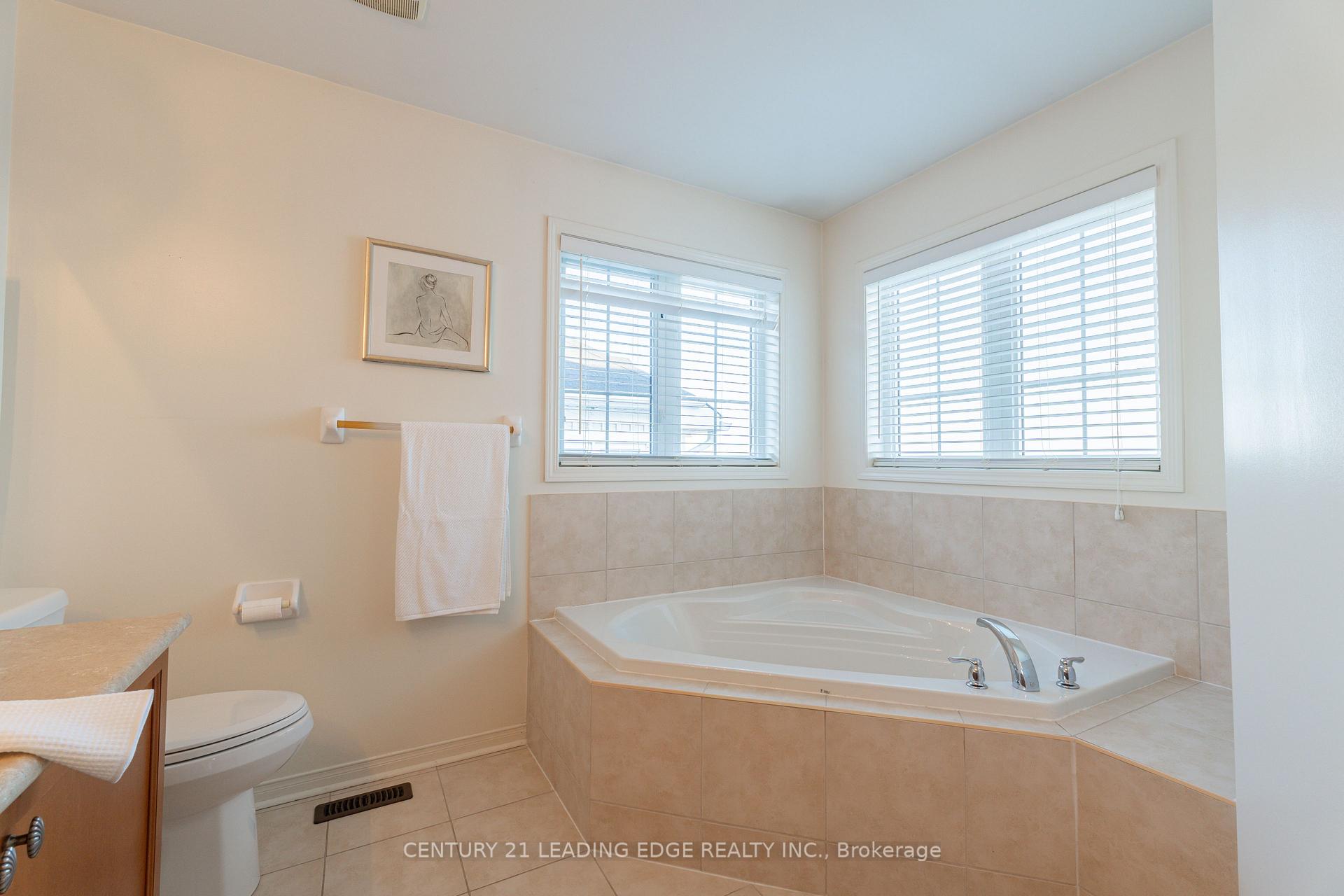 Photo 12 of 1305 Tall Pine Avenue, Oshawa, Pinecrest — HOMEH
