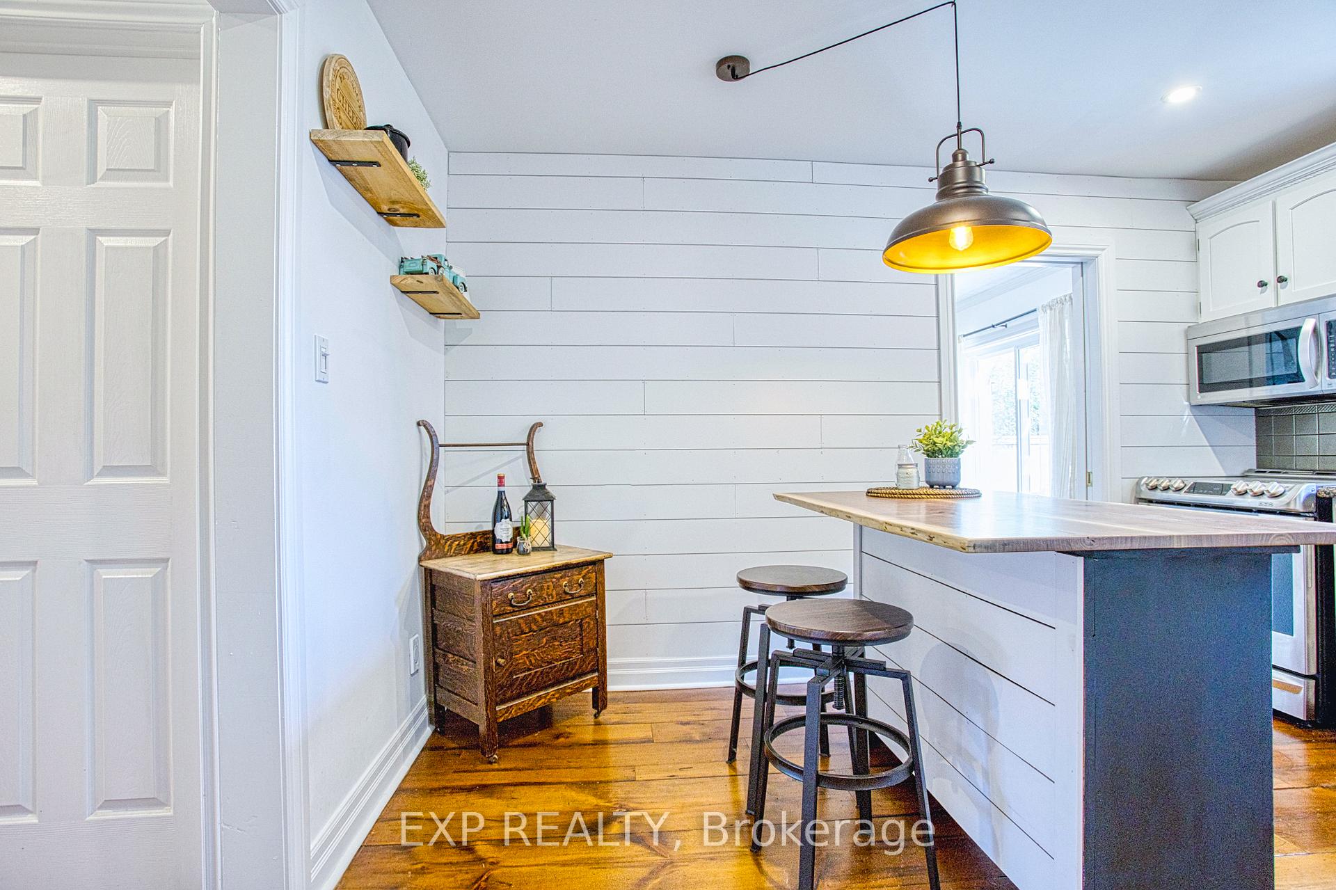 Photo 19 of 105 Central Avenue, Grimsby, Grimsby East — HOMEH