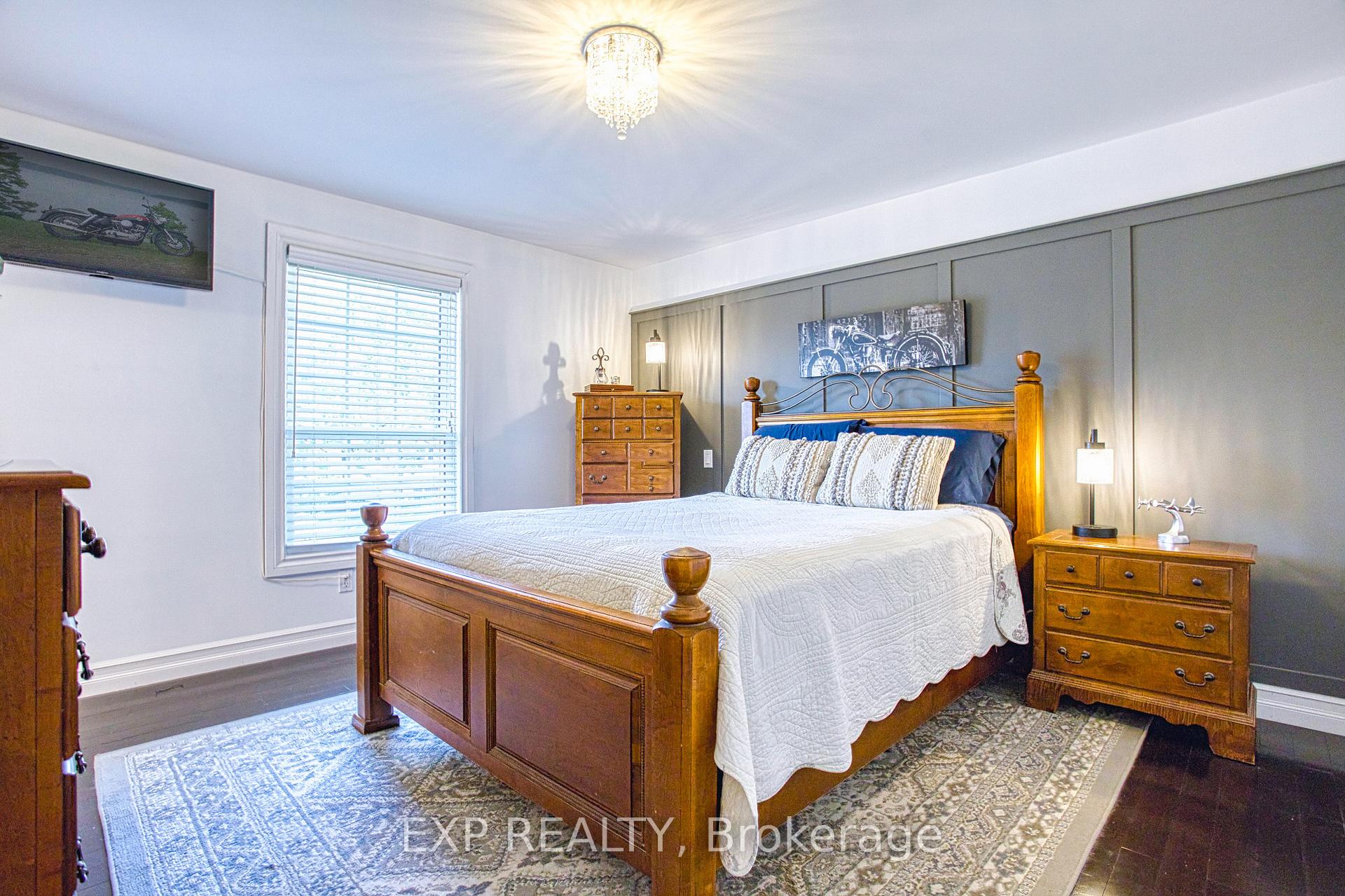 Photo 29 of 105 Central Avenue, Grimsby, Grimsby East — HOMEH