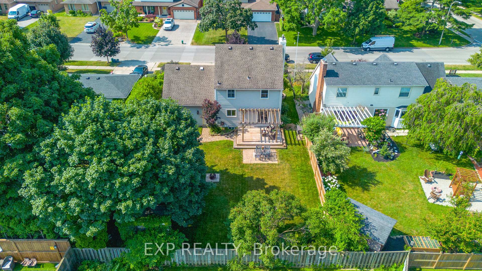 Photo 44 of 105 Central Avenue, Grimsby, Grimsby East — HOMEH