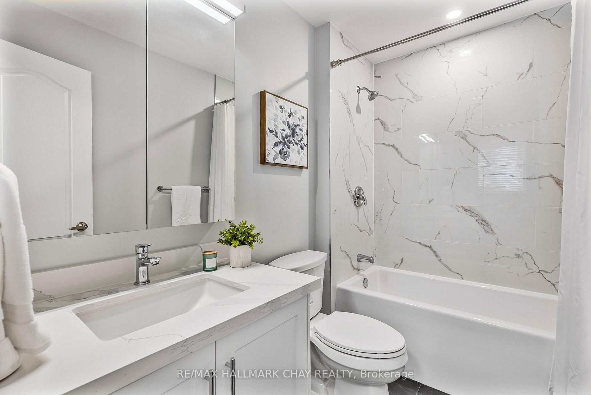 Photo 22 of 55 Marlow Crescent, Markham, Markville — HOMEH