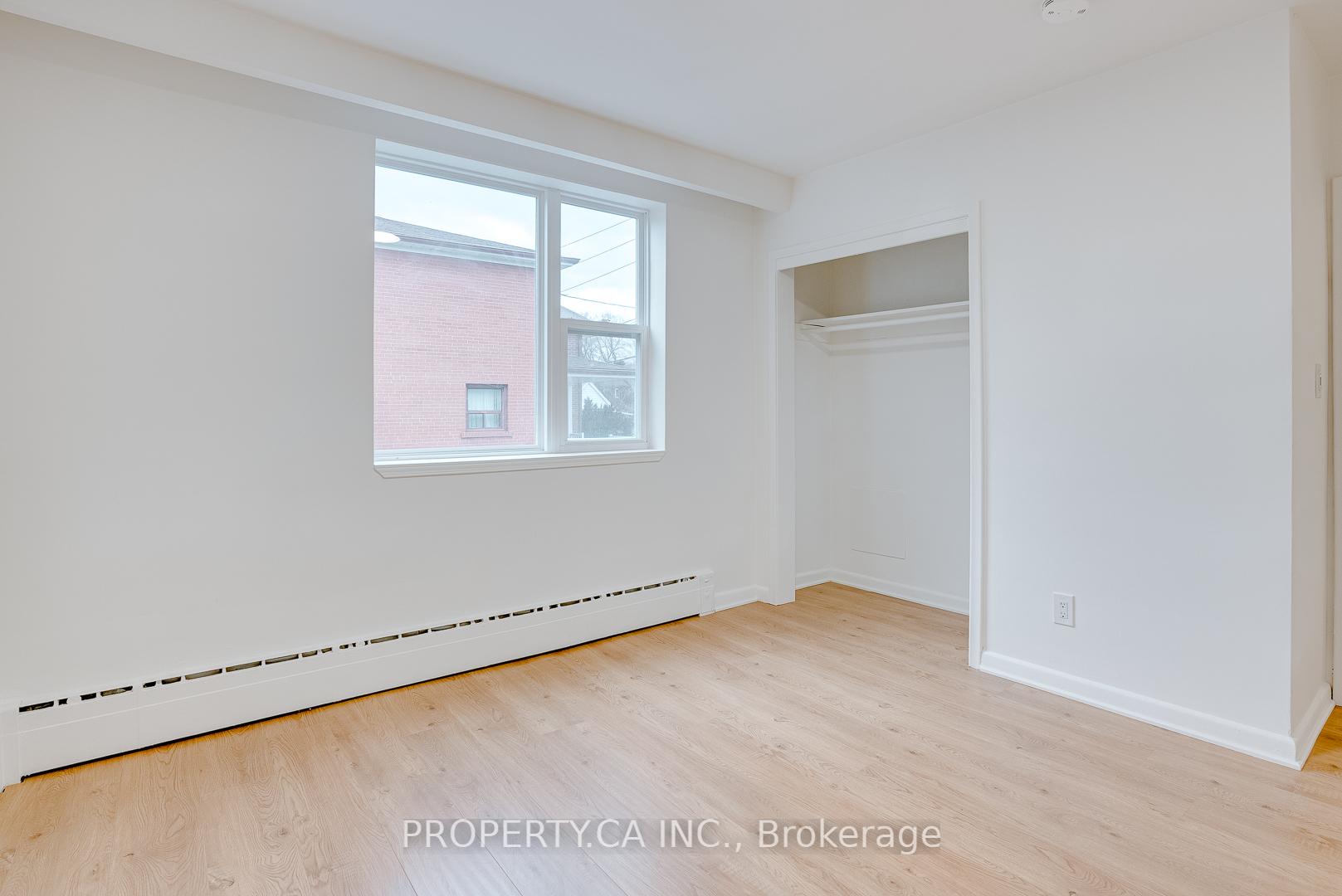Photo 11 of Unit Ph2, 104 Gloucester Grove, Toronto, Oakwood Village — HOMEH