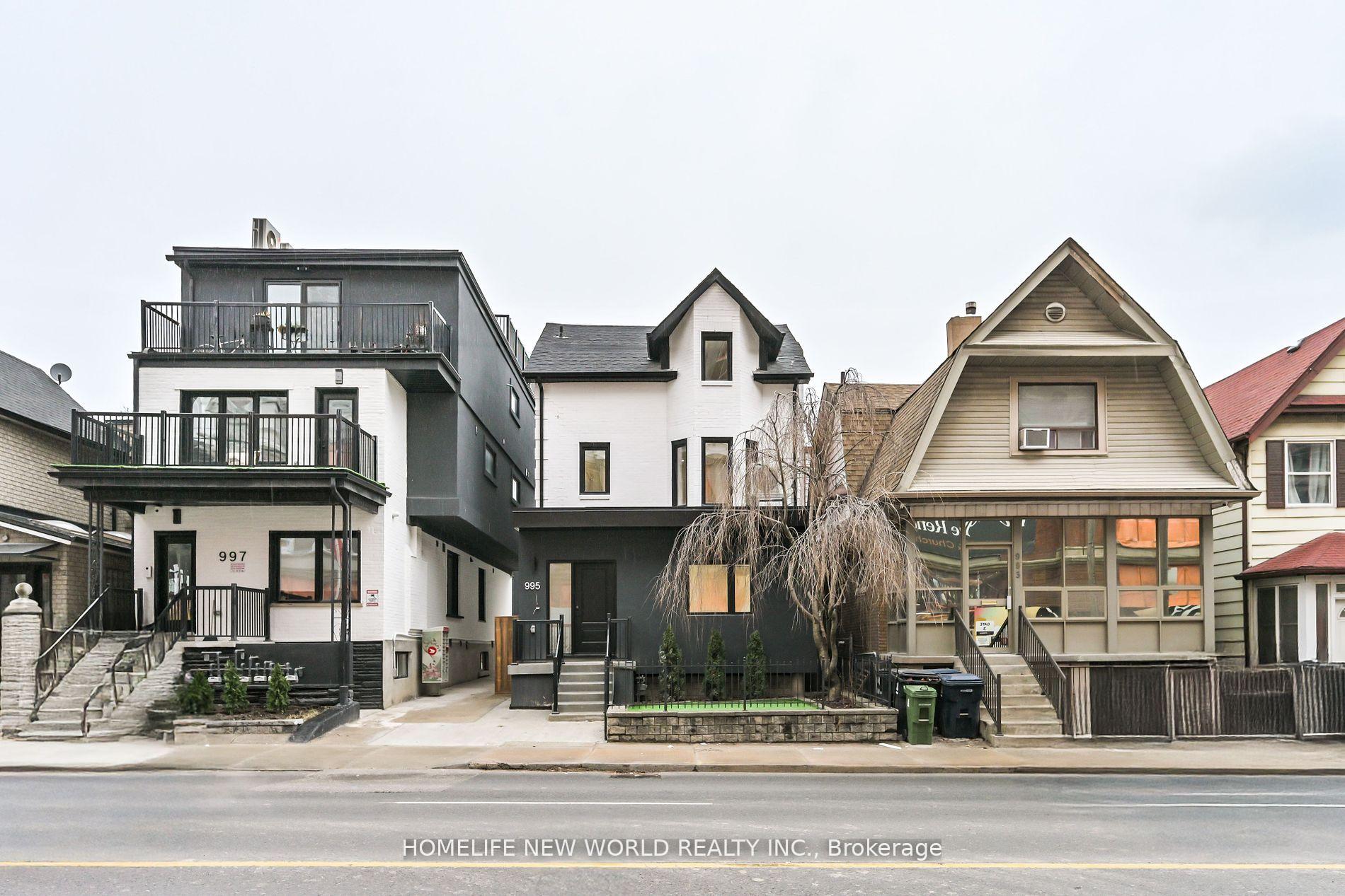 Front of Unit Lower, 997 Dufferin Street