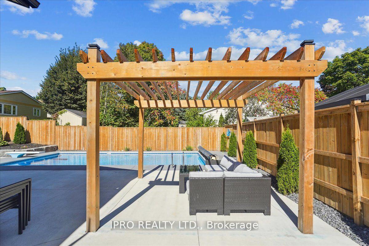 Photo 25 of 8 Dolman Court, Cambridge — HOMEH
