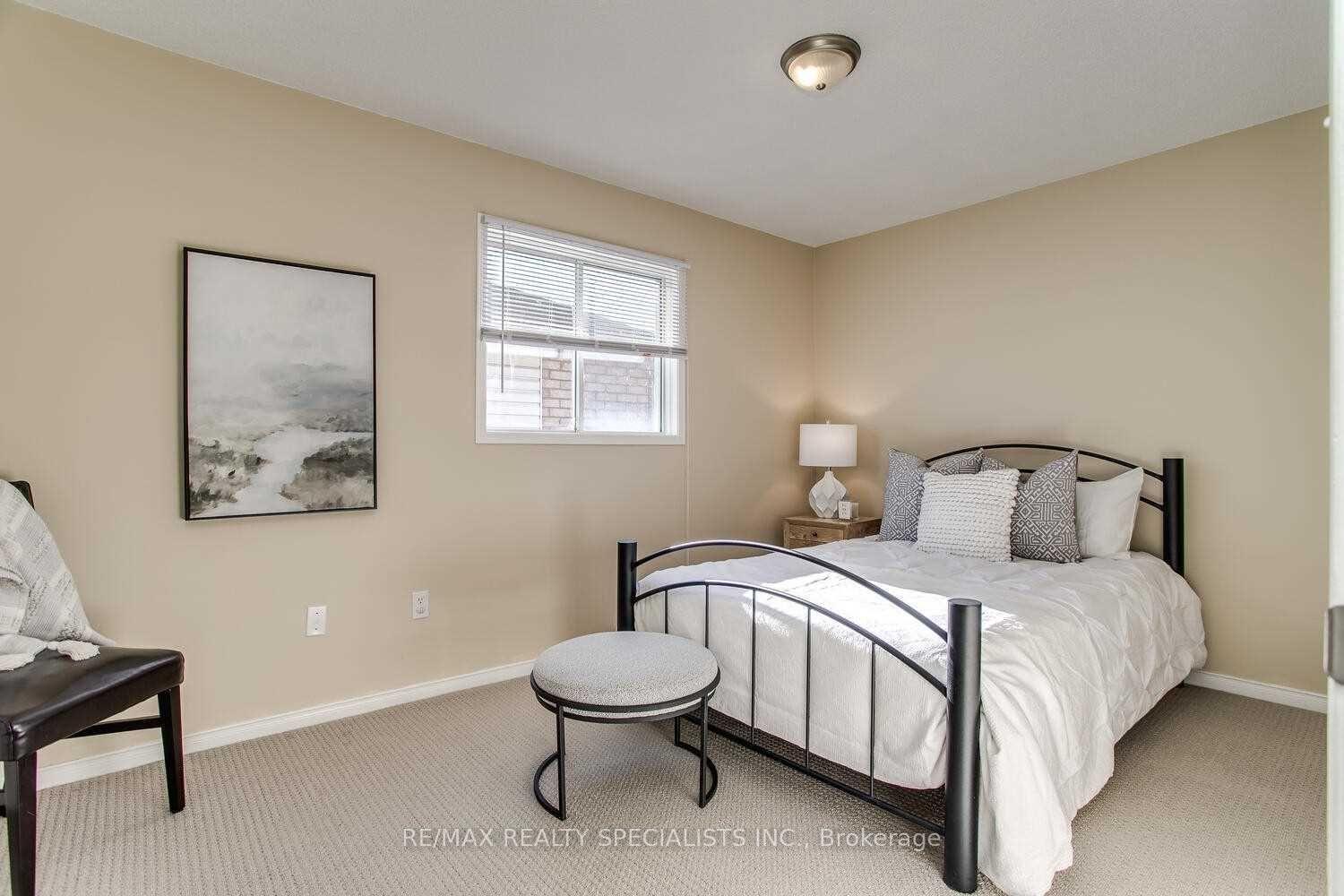 Photo 18 of 47 Goodwin Avenue, Clarington, Bowmanville — HOMEH