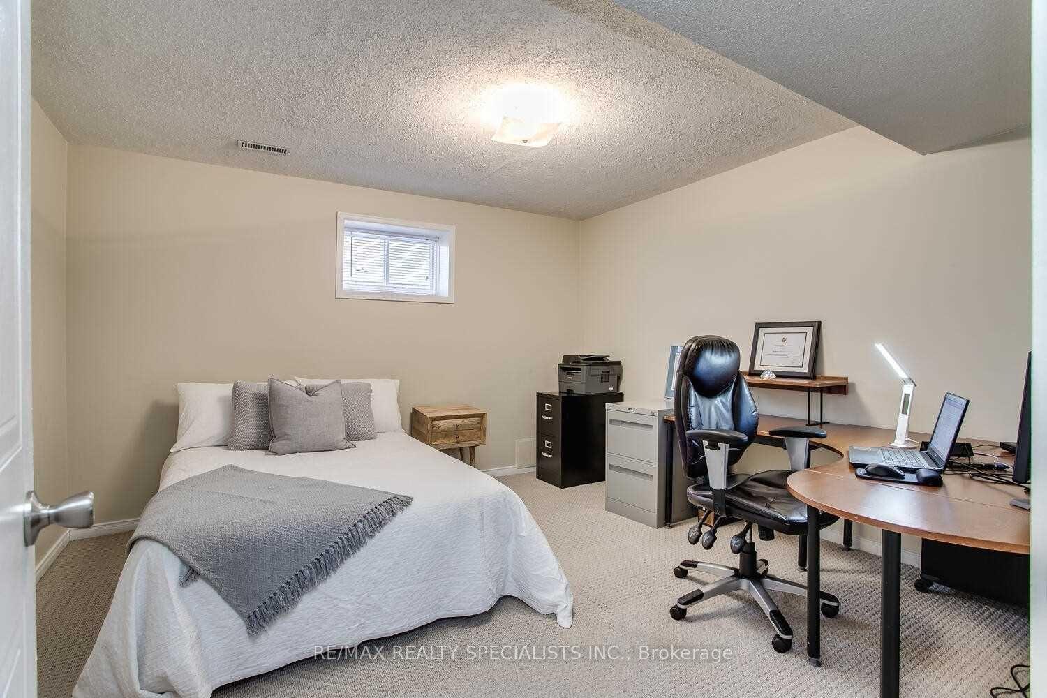 Photo 16 of 47 Goodwin Avenue, Clarington, Bowmanville — HOMEH
