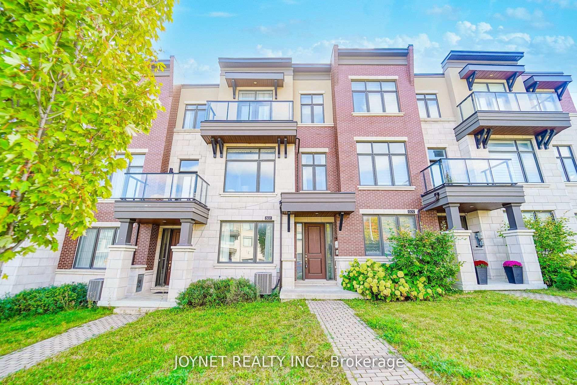 Front of 607 Marc Santi Boulevard