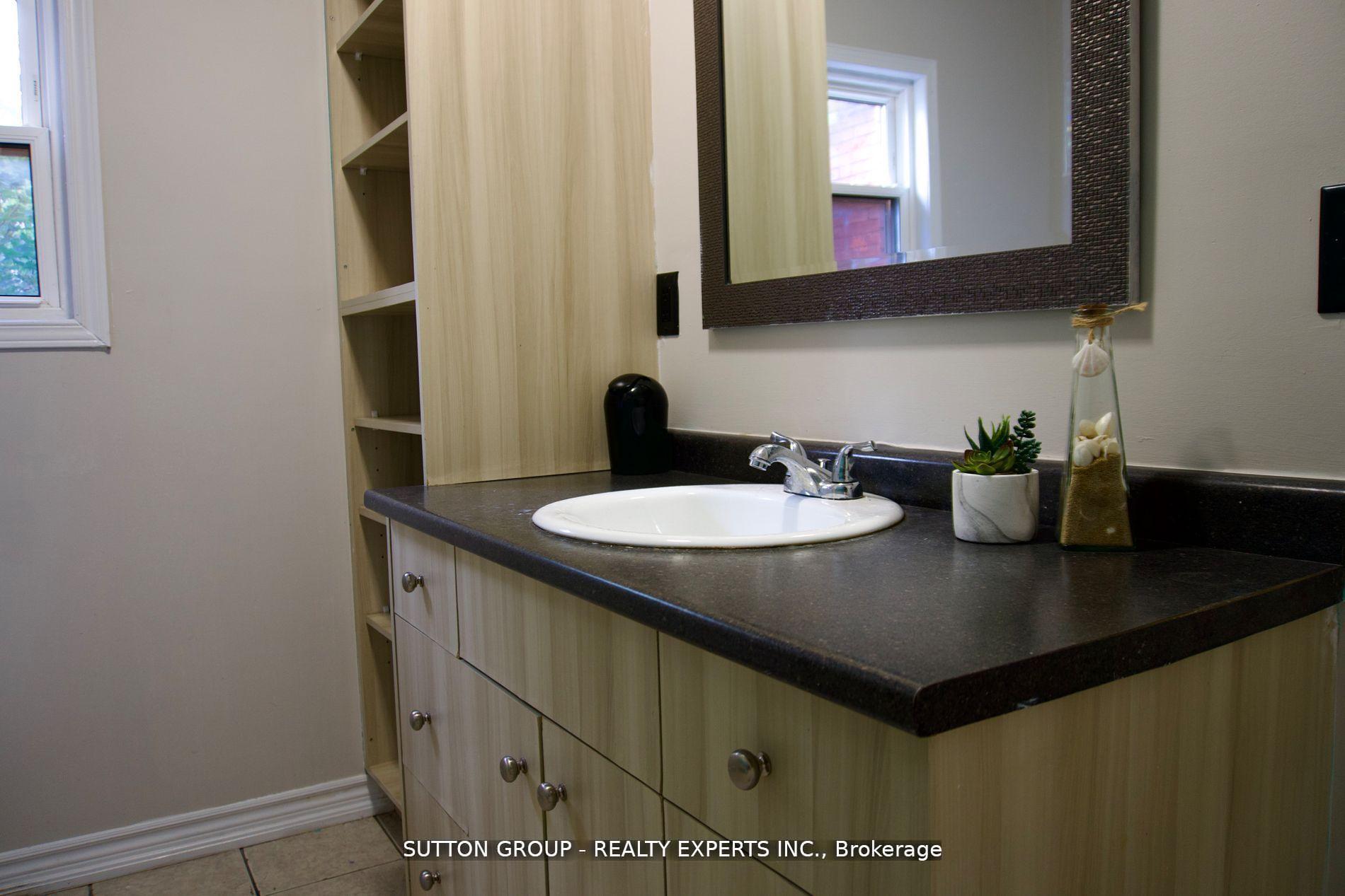 Photo 12 of 7 Cluny Avenue, Hamilton, Crown Point — HOMEH