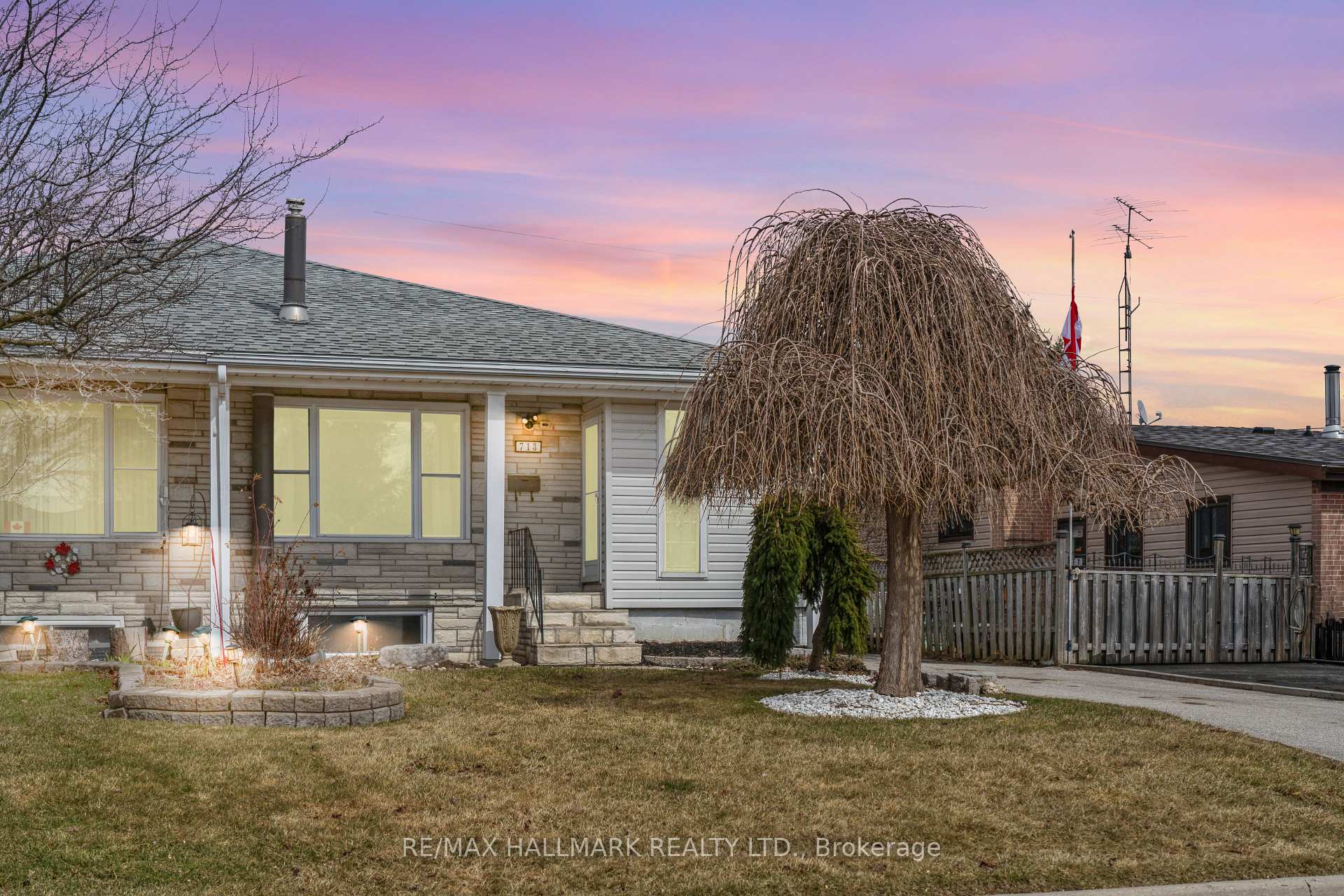 Photo 1 of 713 Kingfisher Drive, Pickering, Bay Ridges — HOMEH