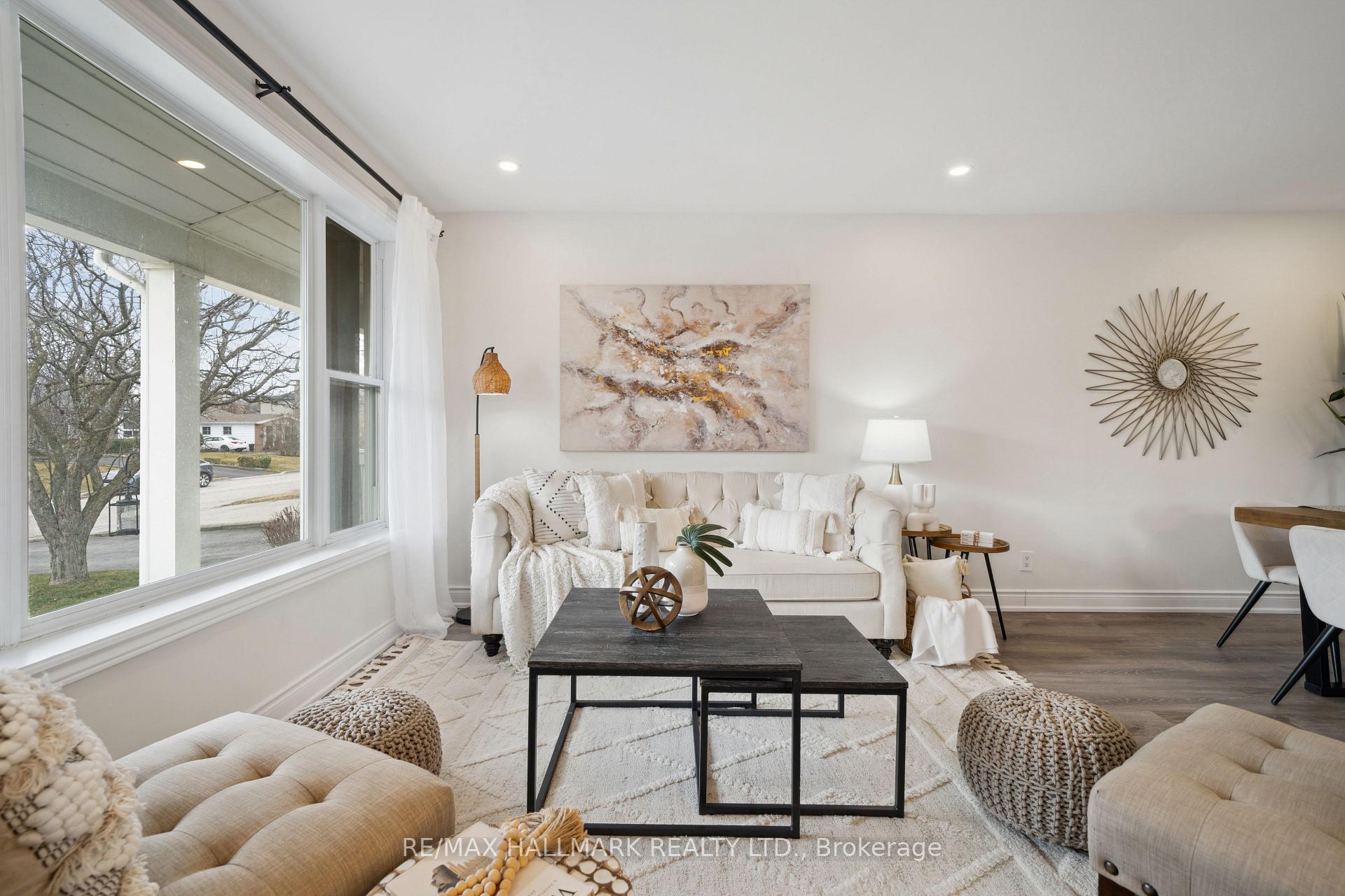 Photo 4 of 713 Kingfisher Drive, Pickering, Bay Ridges — HOMEH