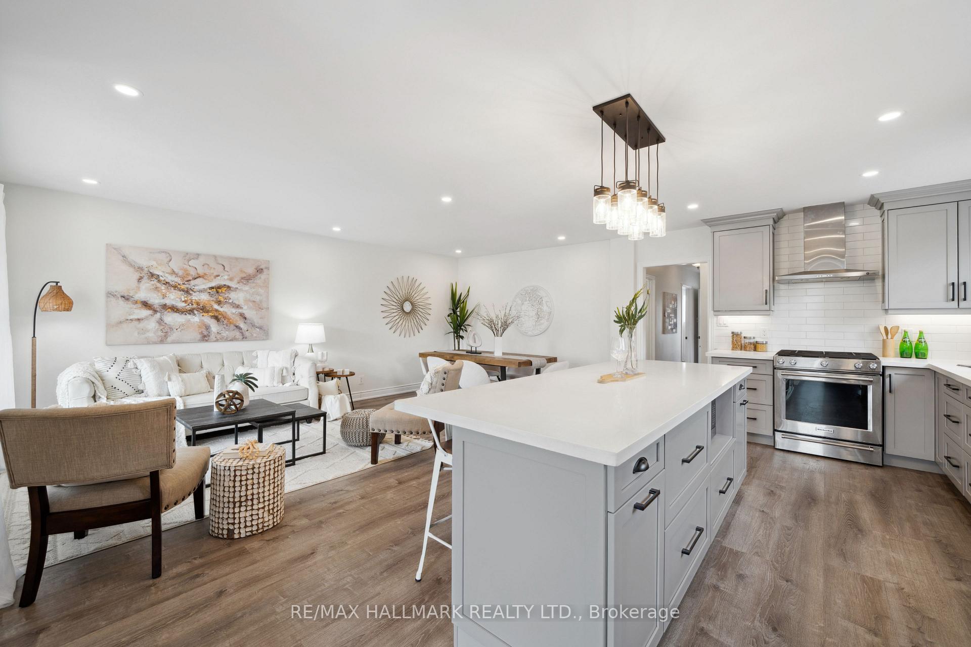 Photo 12 of 713 Kingfisher Drive, Pickering, Bay Ridges — HOMEH