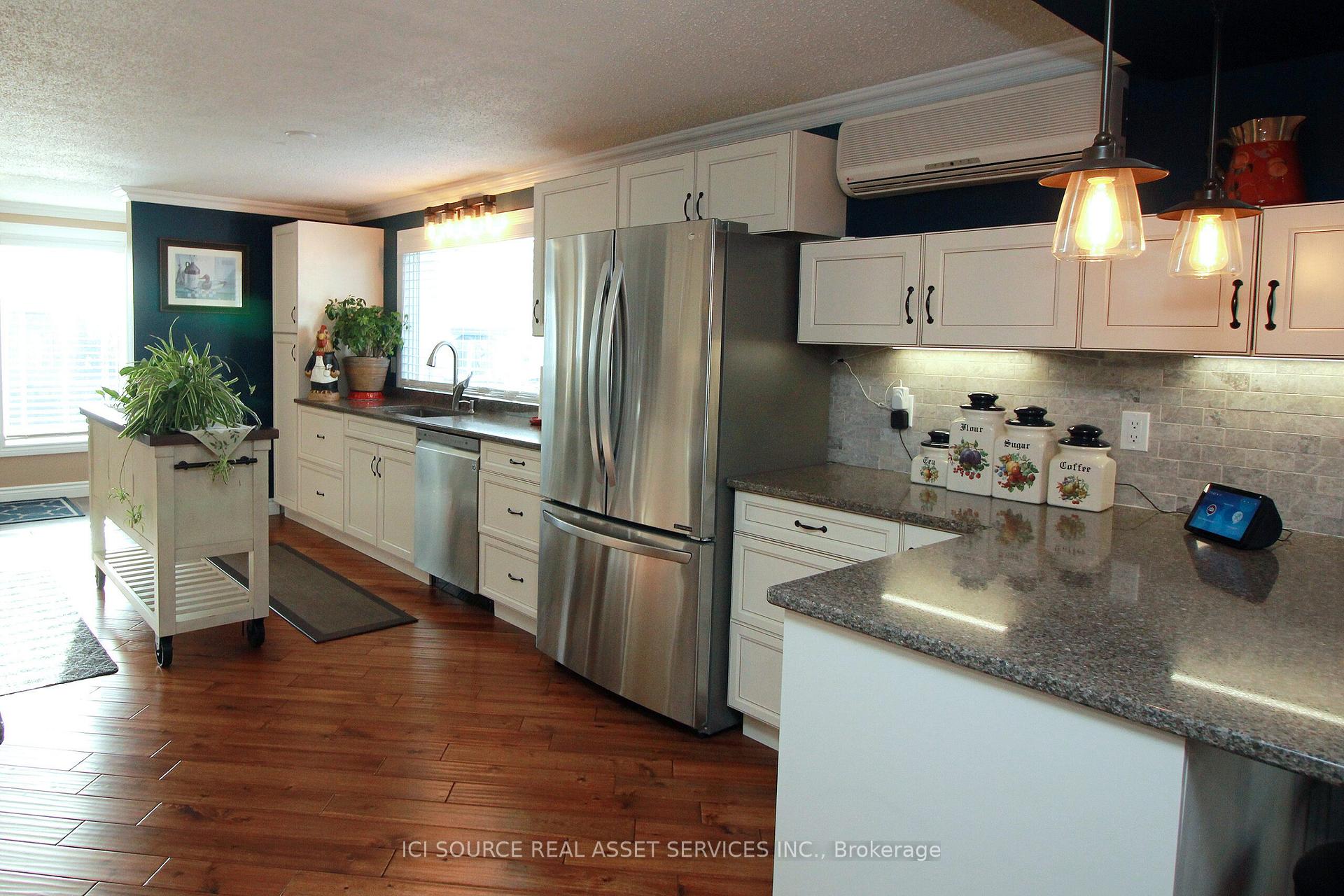 Photo 11 of 84 Bluffs Road, Clarington, Bowmanville — HOMEH