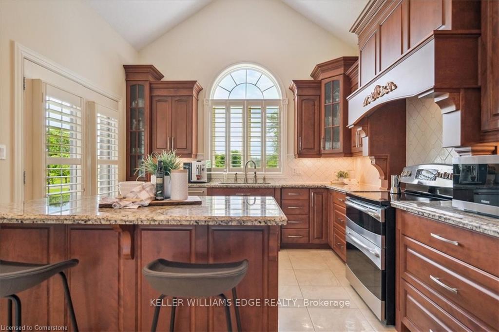 Photo 26 of 9893 Dickenson Road W, Hamilton, Mount Hope — HOMEH