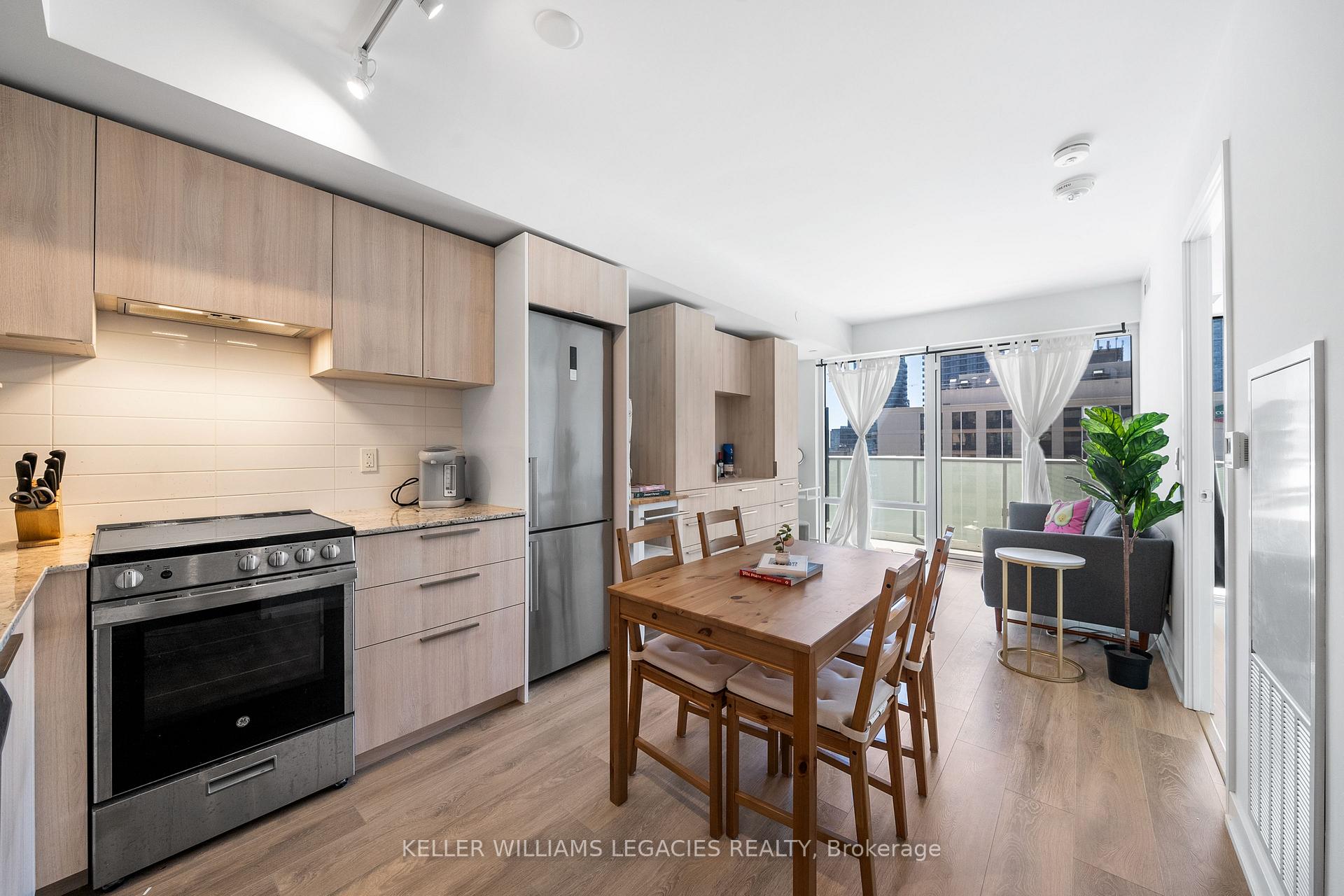 Photo 3 of Unit 1211, 501 Yonge Street, Toronto, Church-Yonge Corridor — HOMEH
