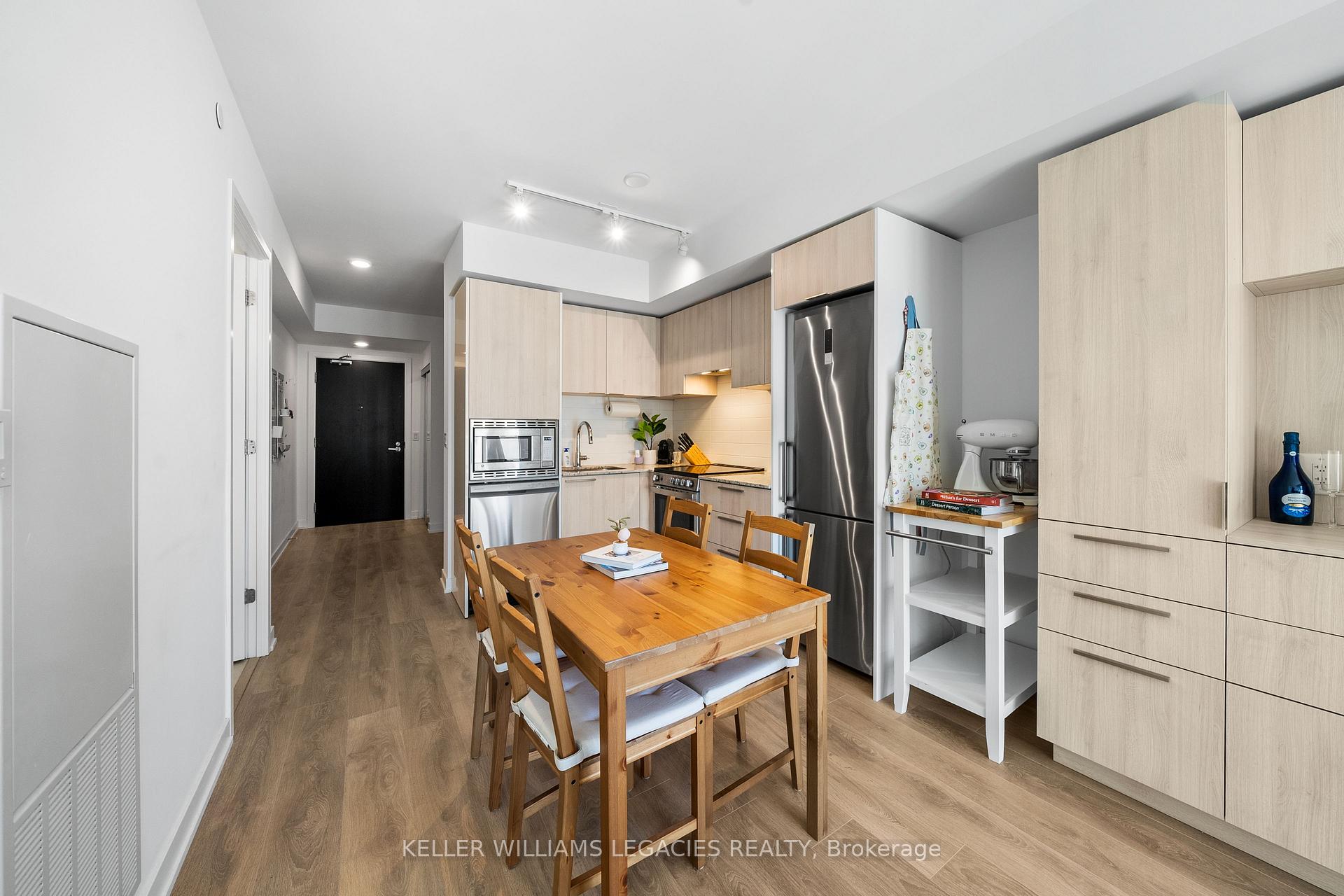 Photo 6 of Unit 1211, 501 Yonge Street, Toronto, Church-Yonge Corridor — HOMEH