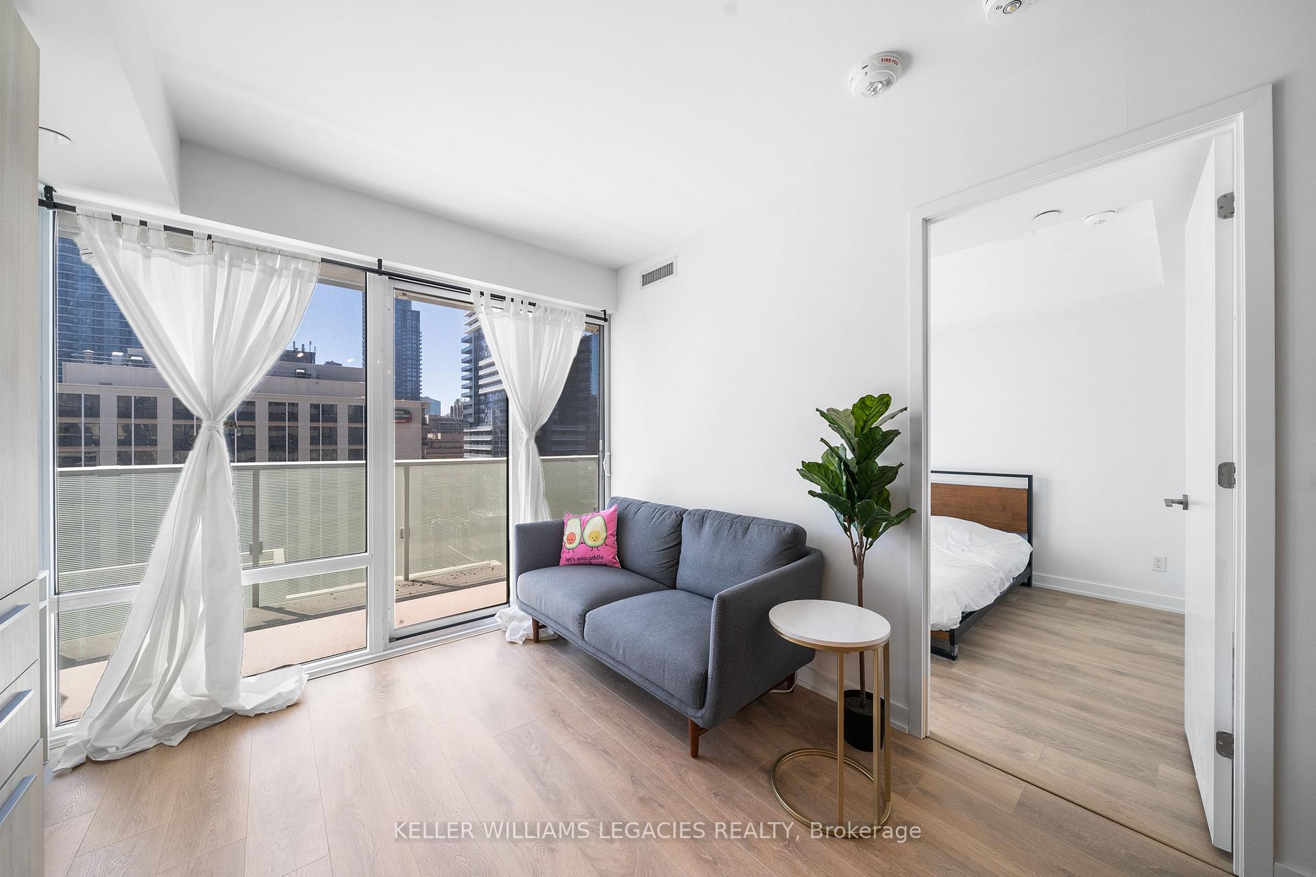 Photo 15 of Unit 1211, 501 Yonge Street, Toronto, Church-Yonge Corridor — HOMEH