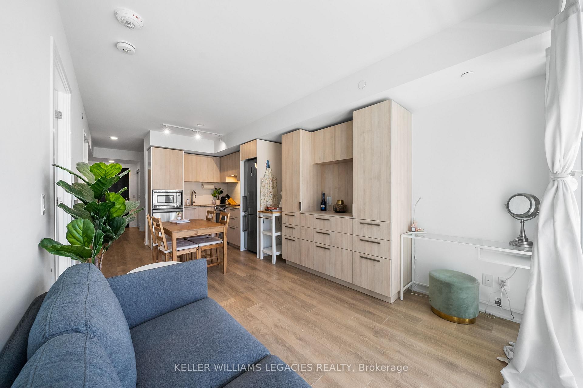 Photo 7 of Unit 1211, 501 Yonge Street, Toronto, Church-Yonge Corridor — HOMEH