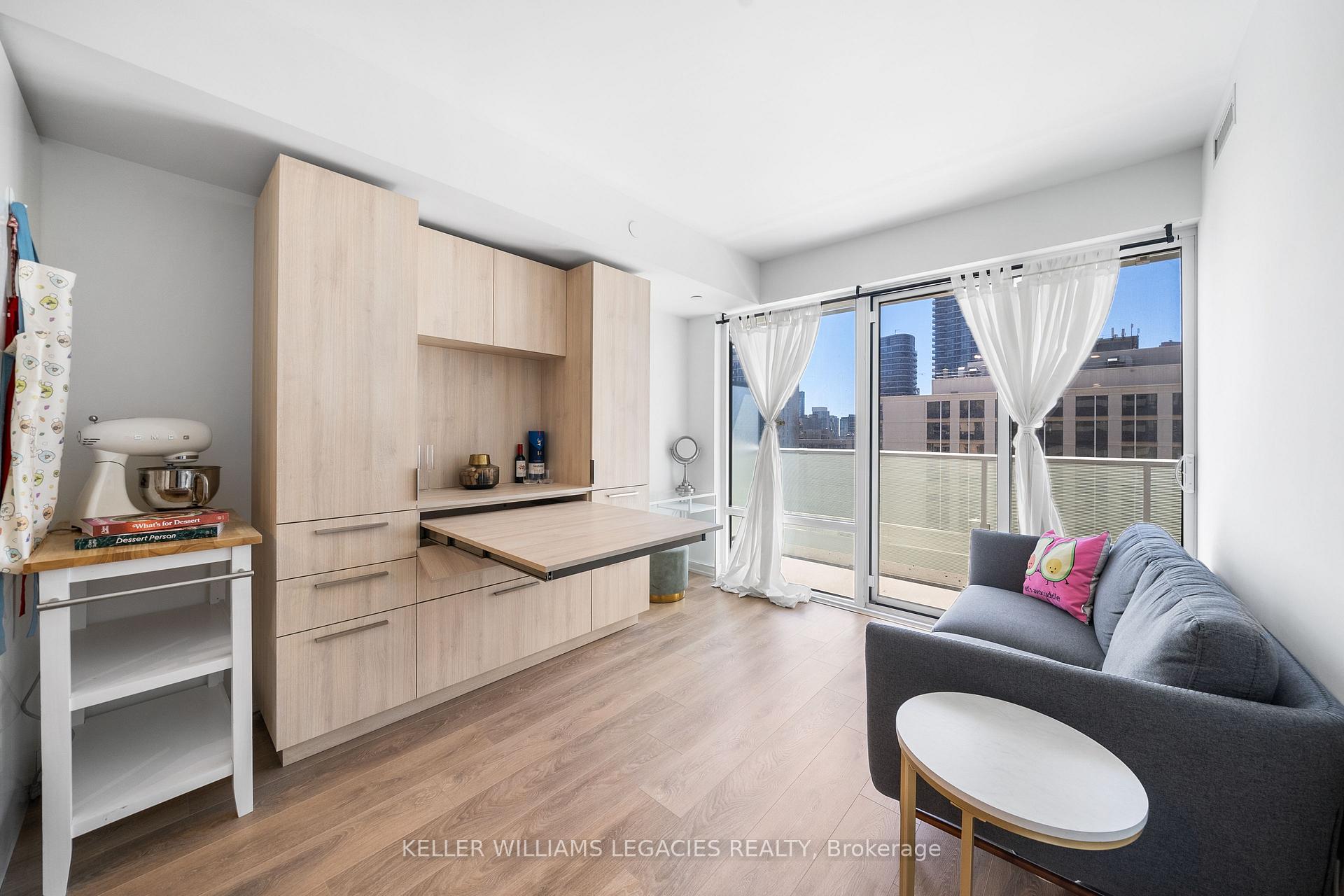 Photo 16 of Unit 1211, 501 Yonge Street, Toronto, Church-Yonge Corridor — HOMEH