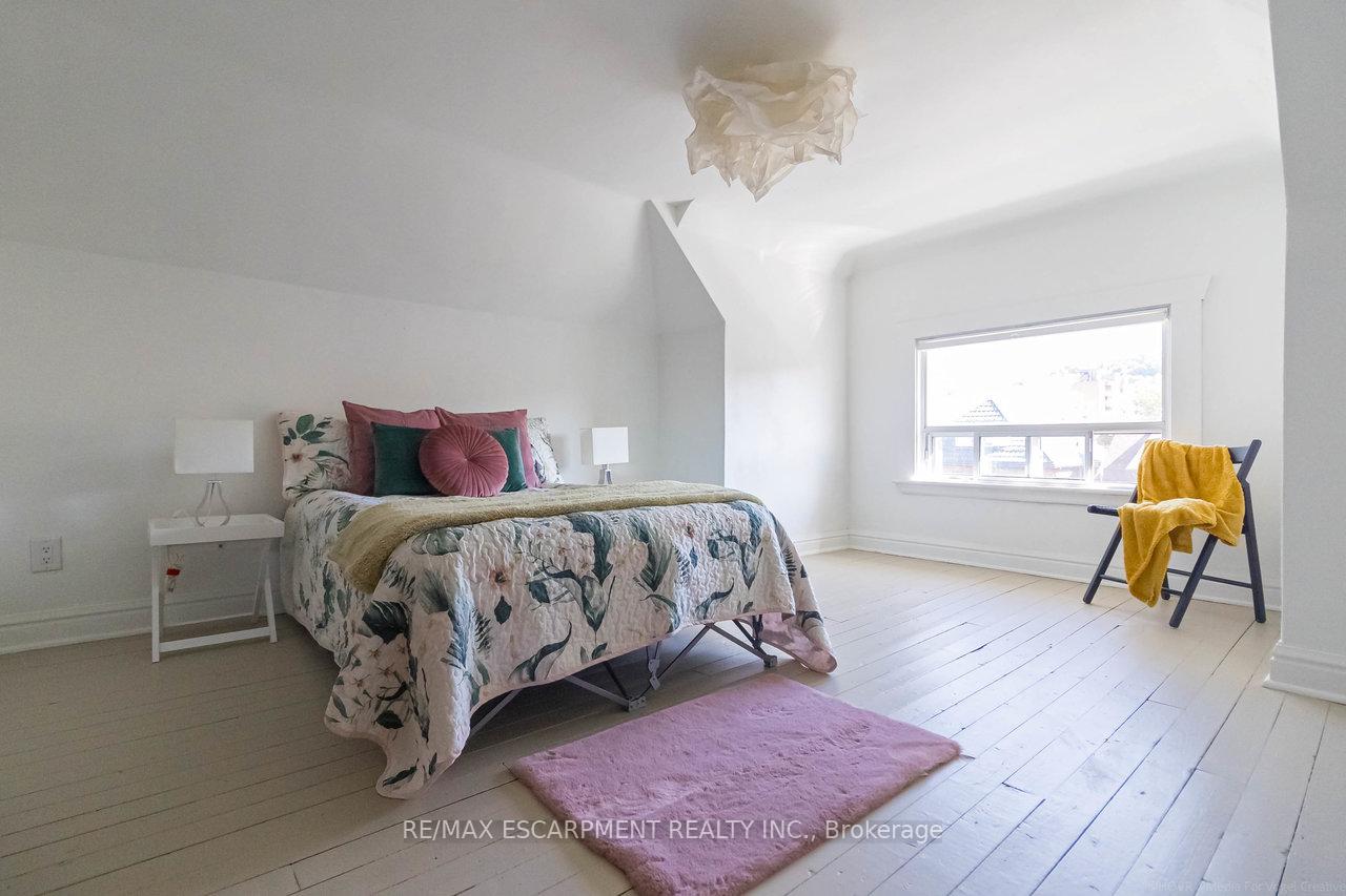 Photo 32 of 27 Elm Street, Hamilton, St. Clair — HOMEH