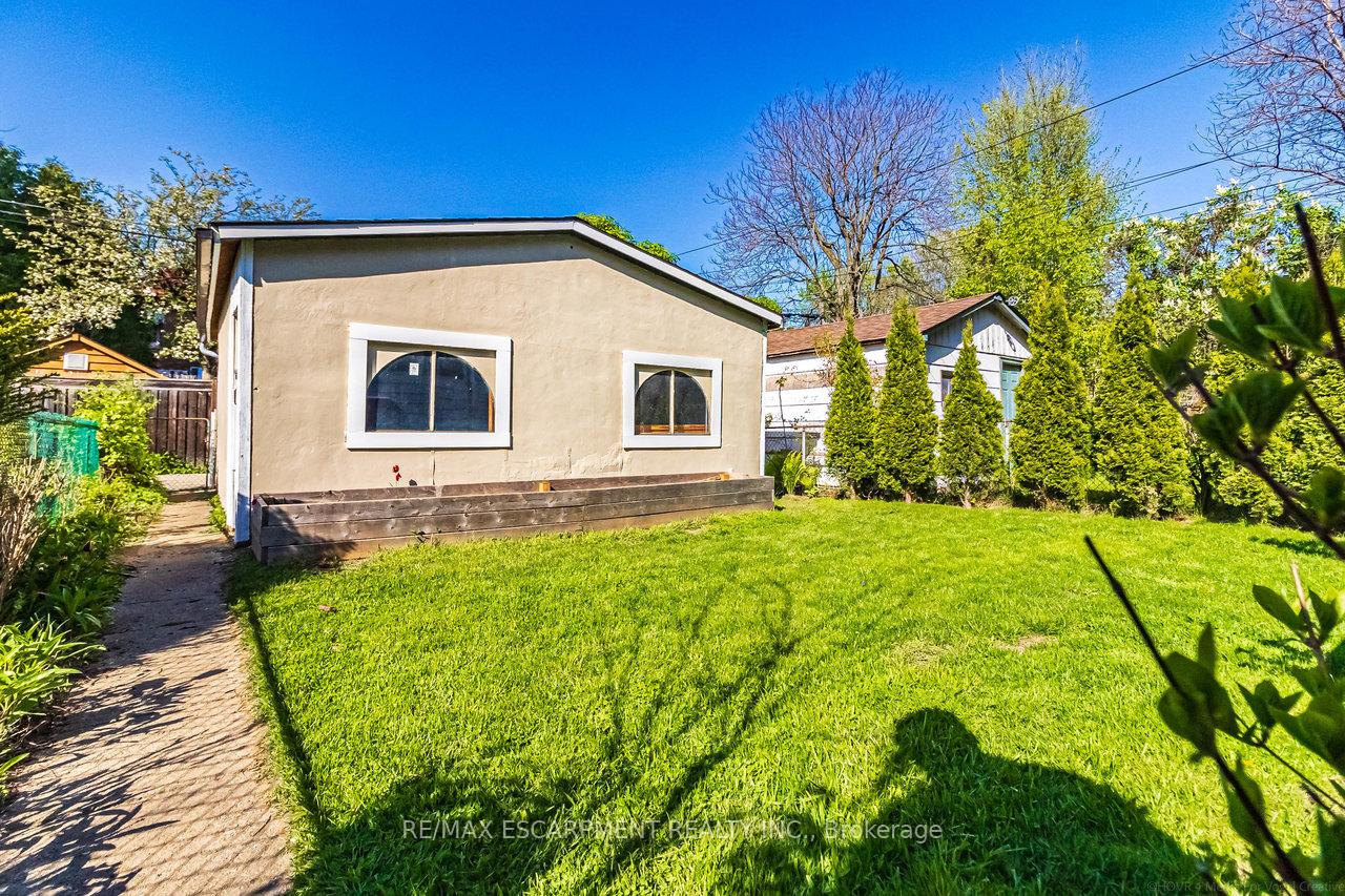 Photo 41 of 27 Elm Street, Hamilton, St. Clair — HOMEH
