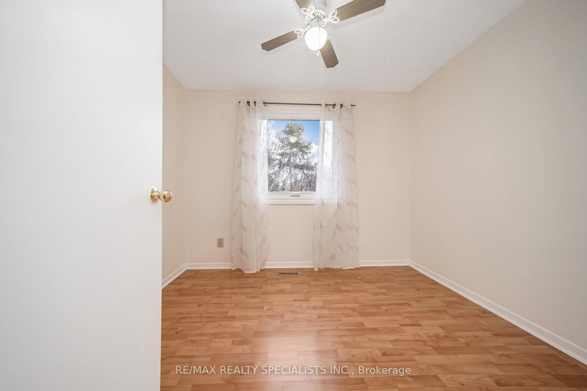 Photo 20 of 70 Primrose Crescent, Brampton, Heart Lake West — HOMEH