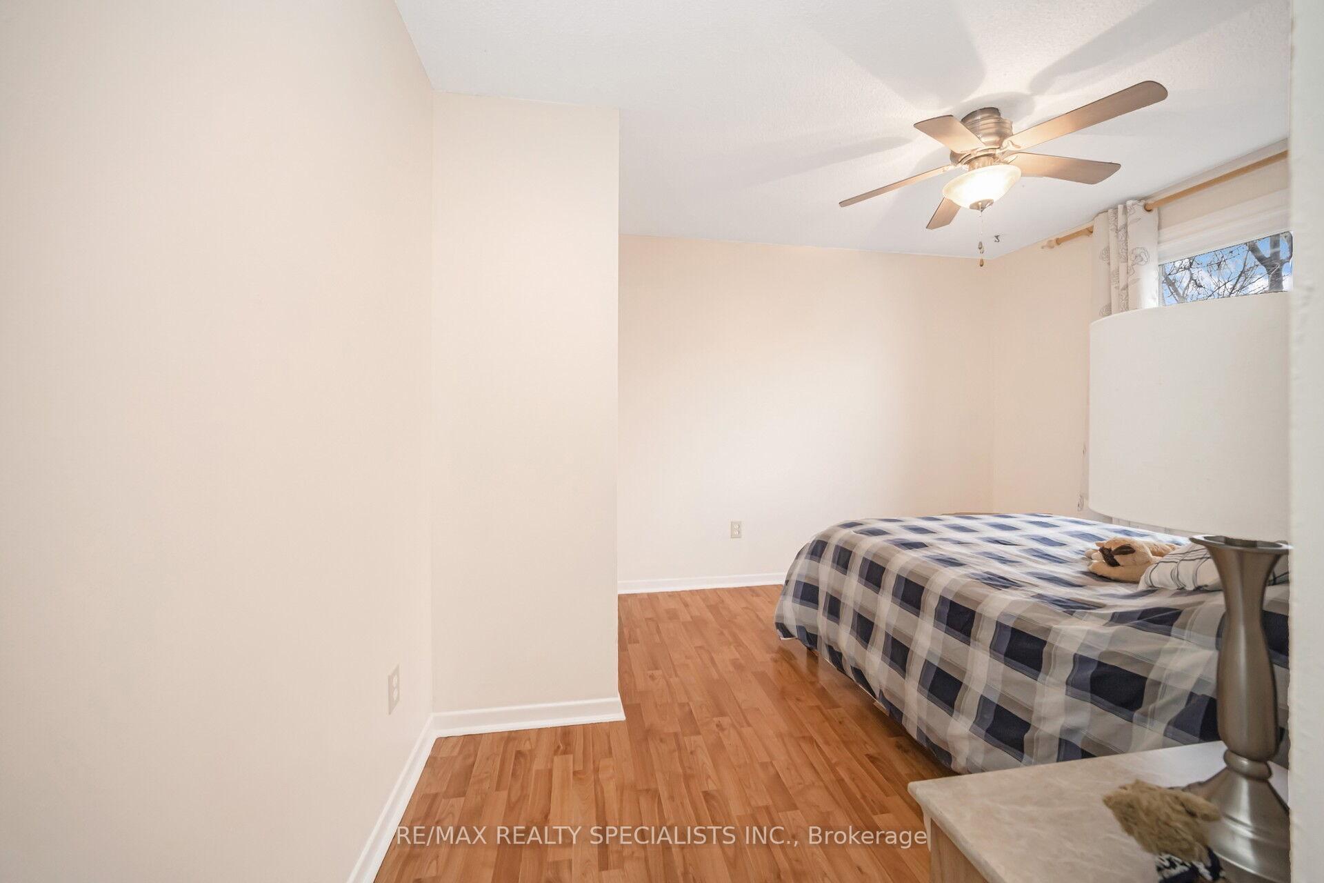 Photo 22 of 70 Primrose Crescent, Brampton, Heart Lake West — HOMEH