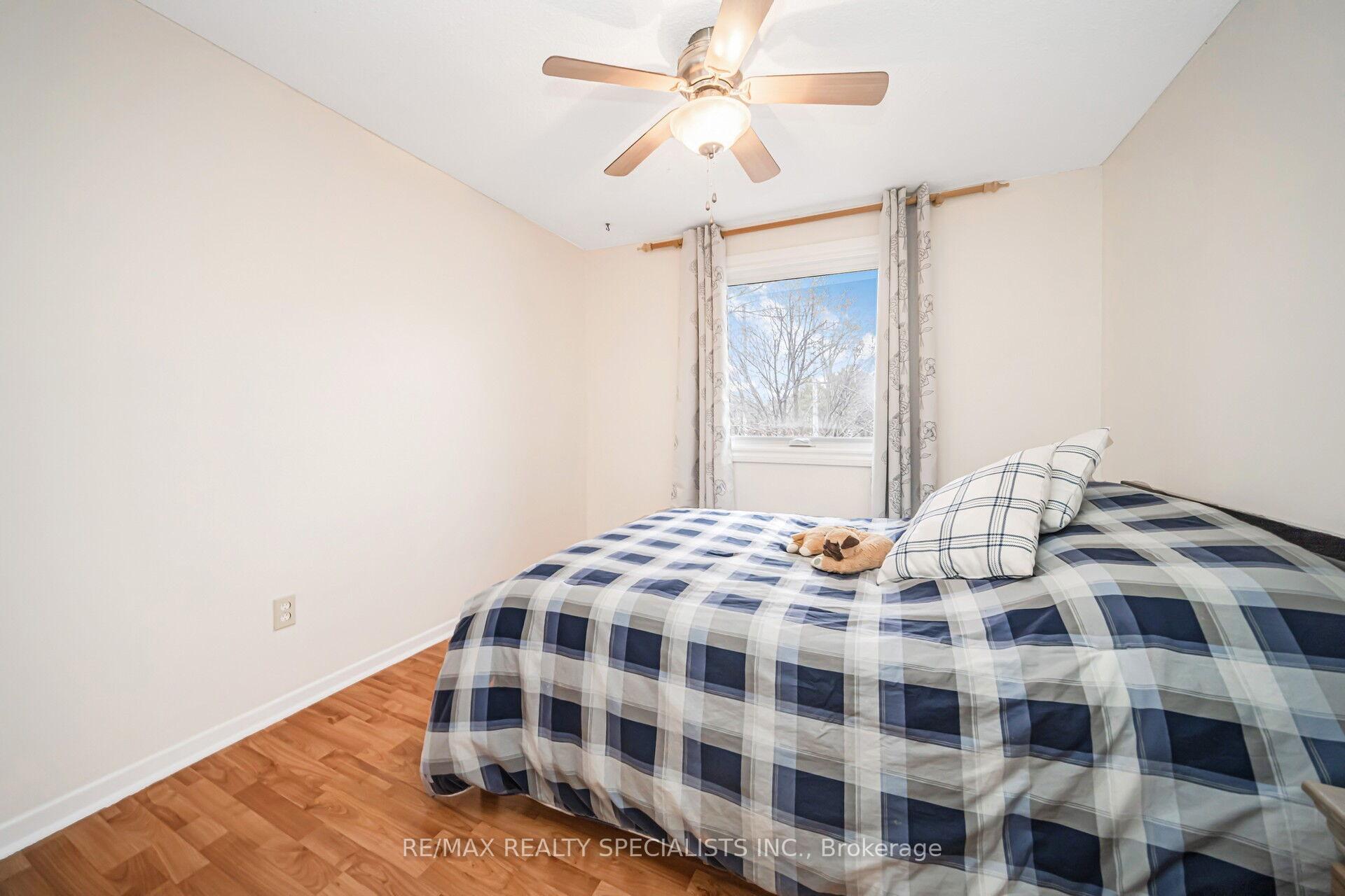 Photo 23 of 70 Primrose Crescent, Brampton, Heart Lake West — HOMEH