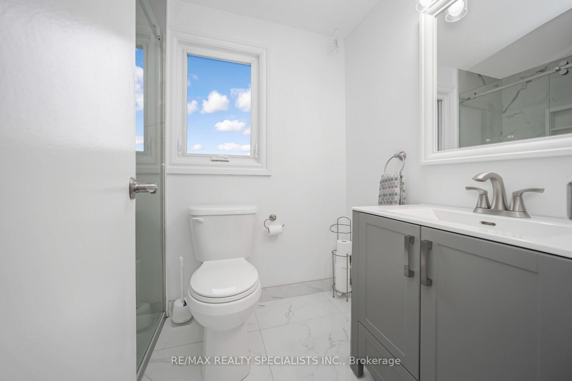 Photo 47 of 70 Primrose Crescent, Brampton, Heart Lake West — HOMEH