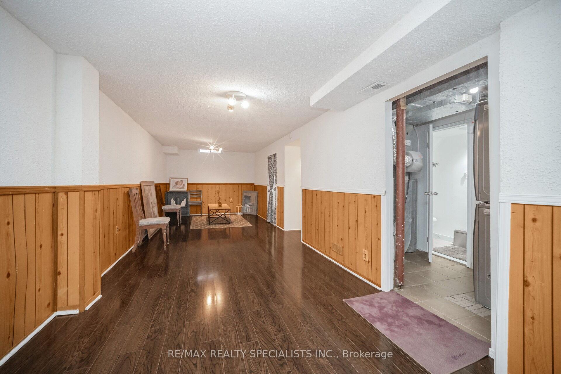 Photo 36 of 70 Primrose Crescent, Brampton, Heart Lake West — HOMEH