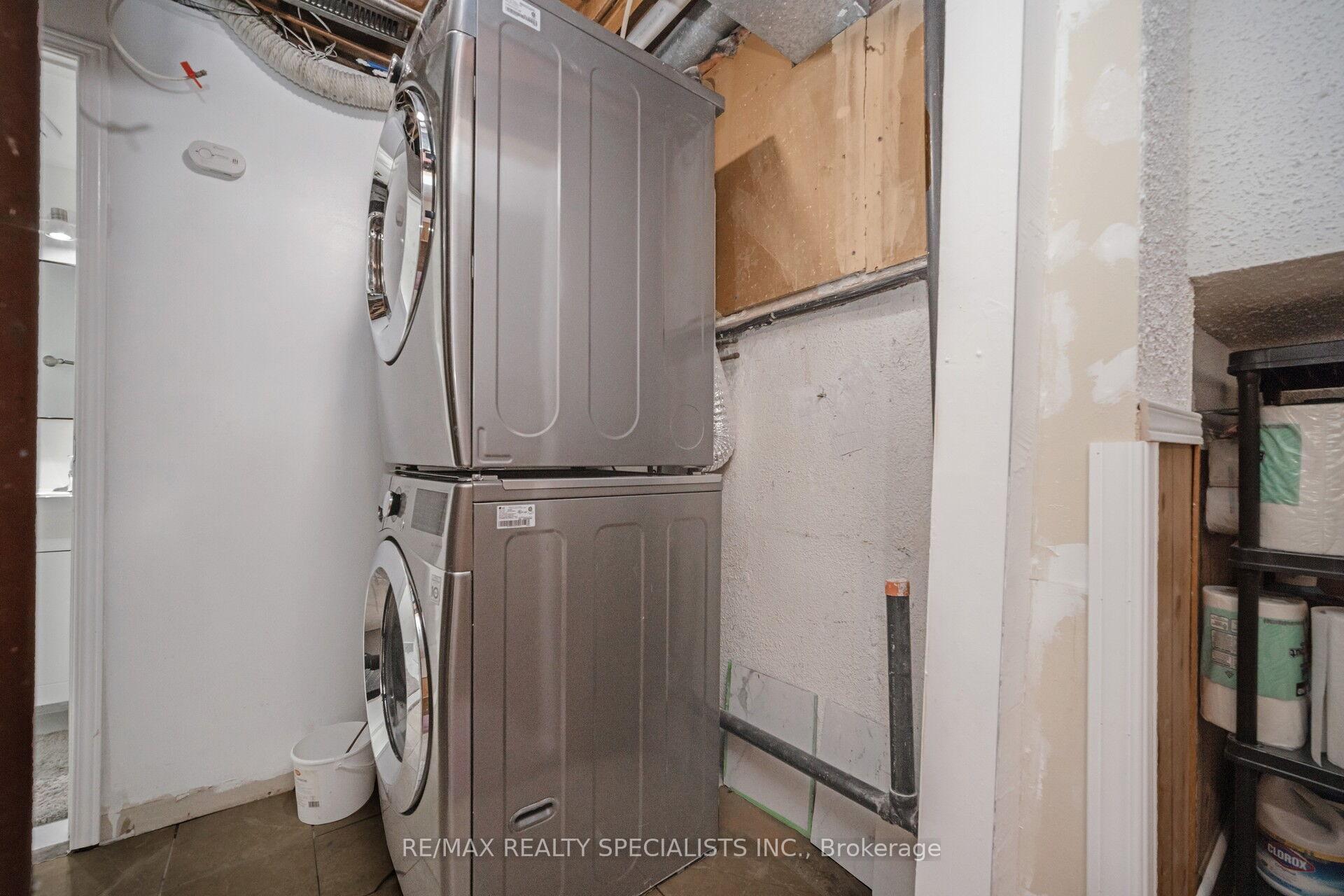 Photo 43 of 70 Primrose Crescent, Brampton, Heart Lake West — HOMEH