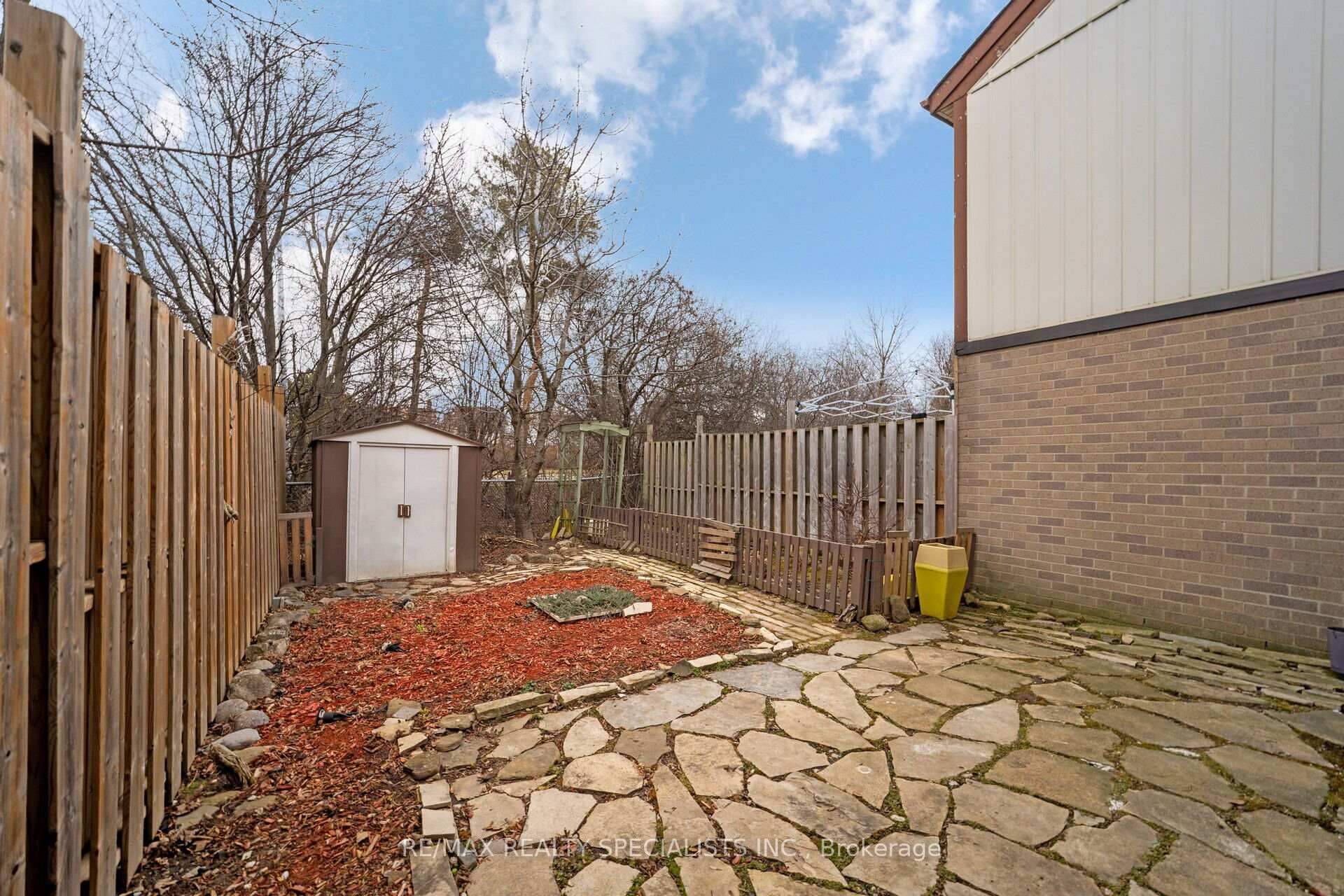 Photo 41 of 70 Primrose Crescent, Brampton, Heart Lake West — HOMEH