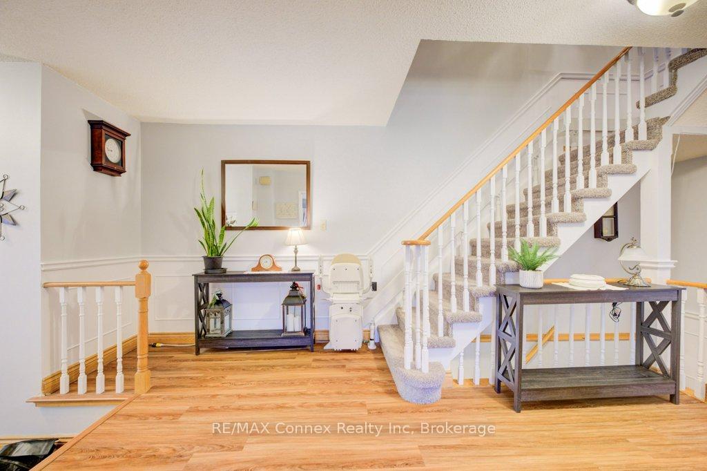 Photo 2 of 59 Rosebud Avenue, Brampton, Brampton West — HOMEH