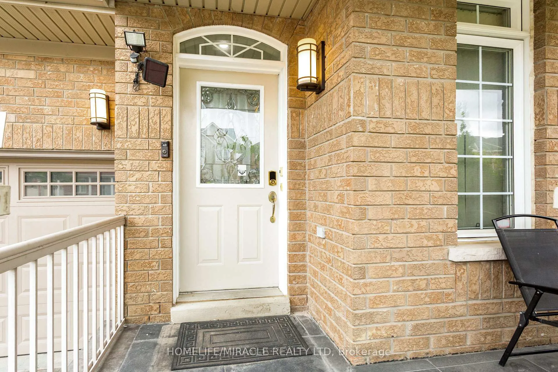 Photo 3 of 20 Atira Avenue, Brampton, Fletcher's Meadow — HOMEH