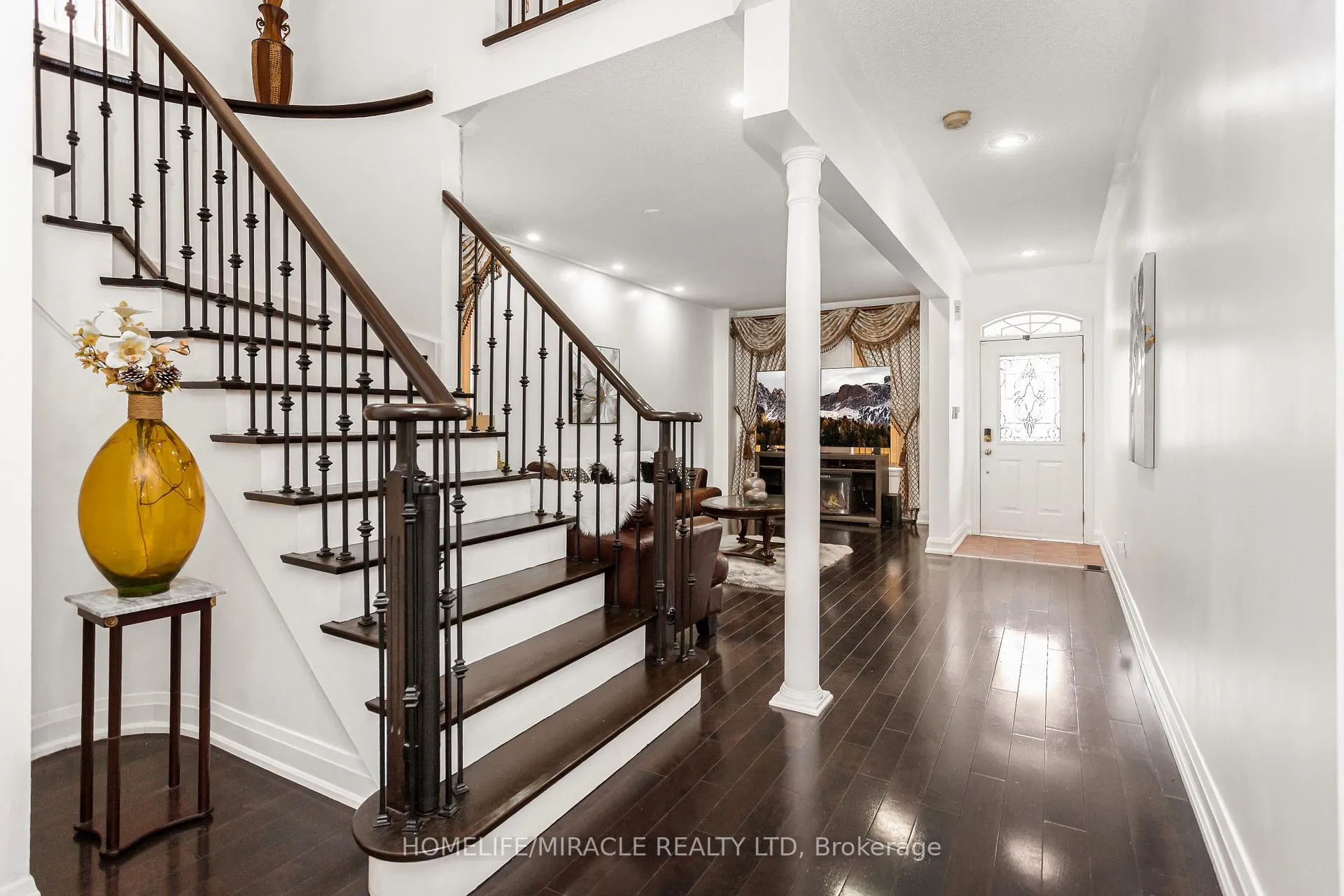 Photo 6 of 20 Atira Avenue, Brampton, Fletcher's Meadow — HOMEH