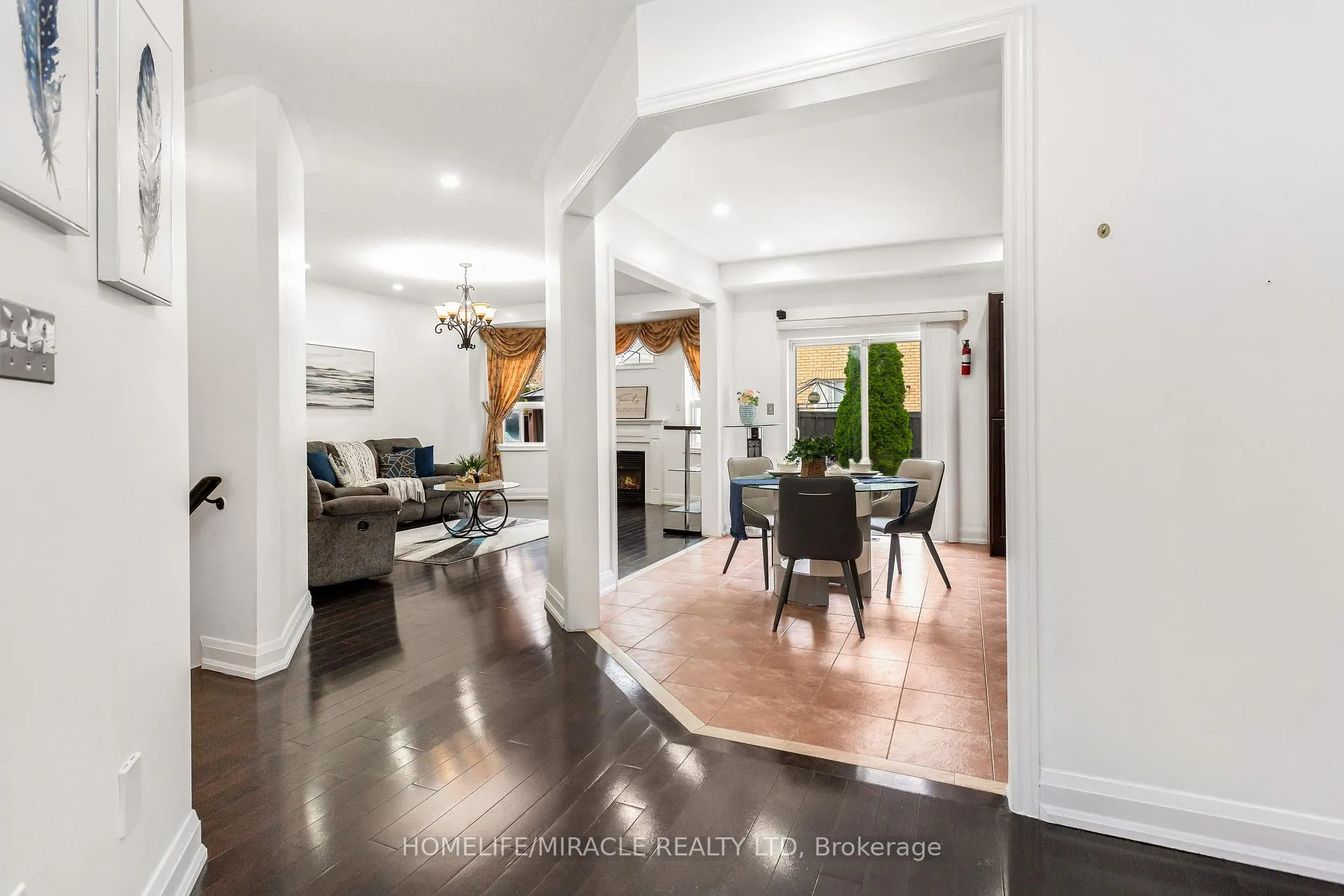 Photo 7 of 20 Atira Avenue, Brampton, Fletcher's Meadow — HOMEH