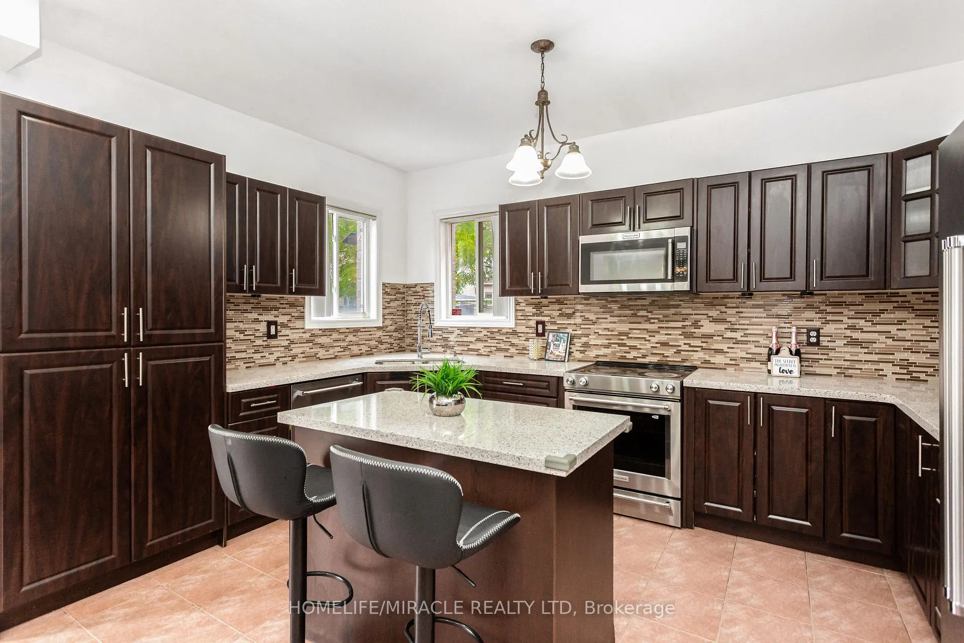 Photo 12 of 20 Atira Avenue, Brampton, Fletcher's Meadow — HOMEH
