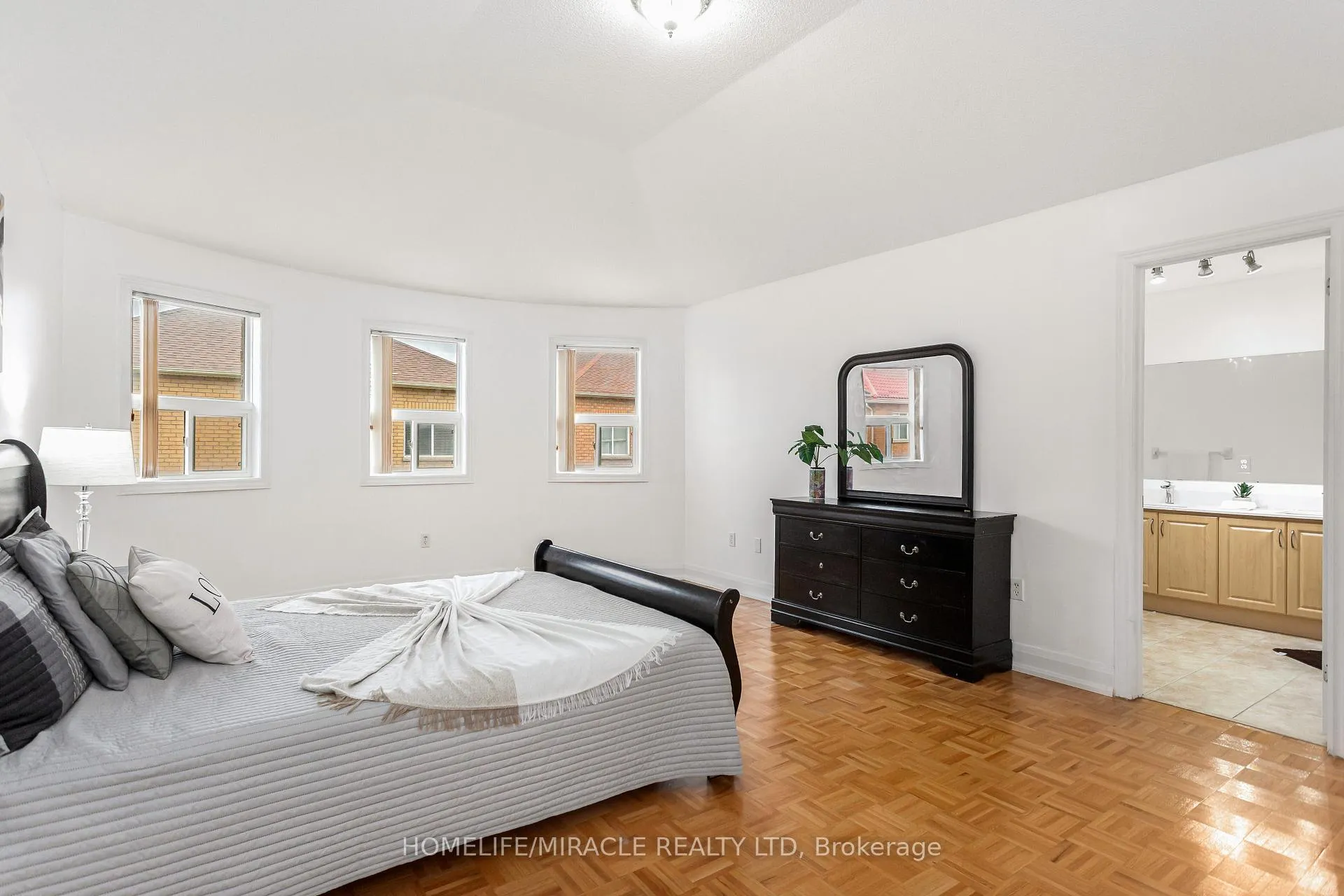 Photo 20 of 20 Atira Avenue, Brampton, Fletcher's Meadow — HOMEH