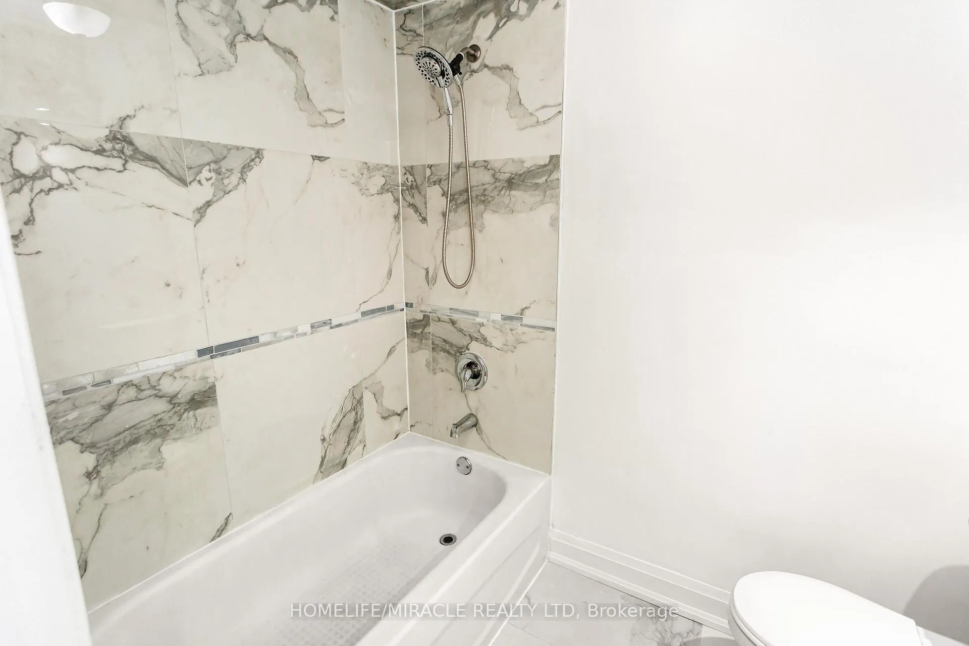 Photo 45 of 20 Atira Avenue, Brampton, Fletcher's Meadow — HOMEH