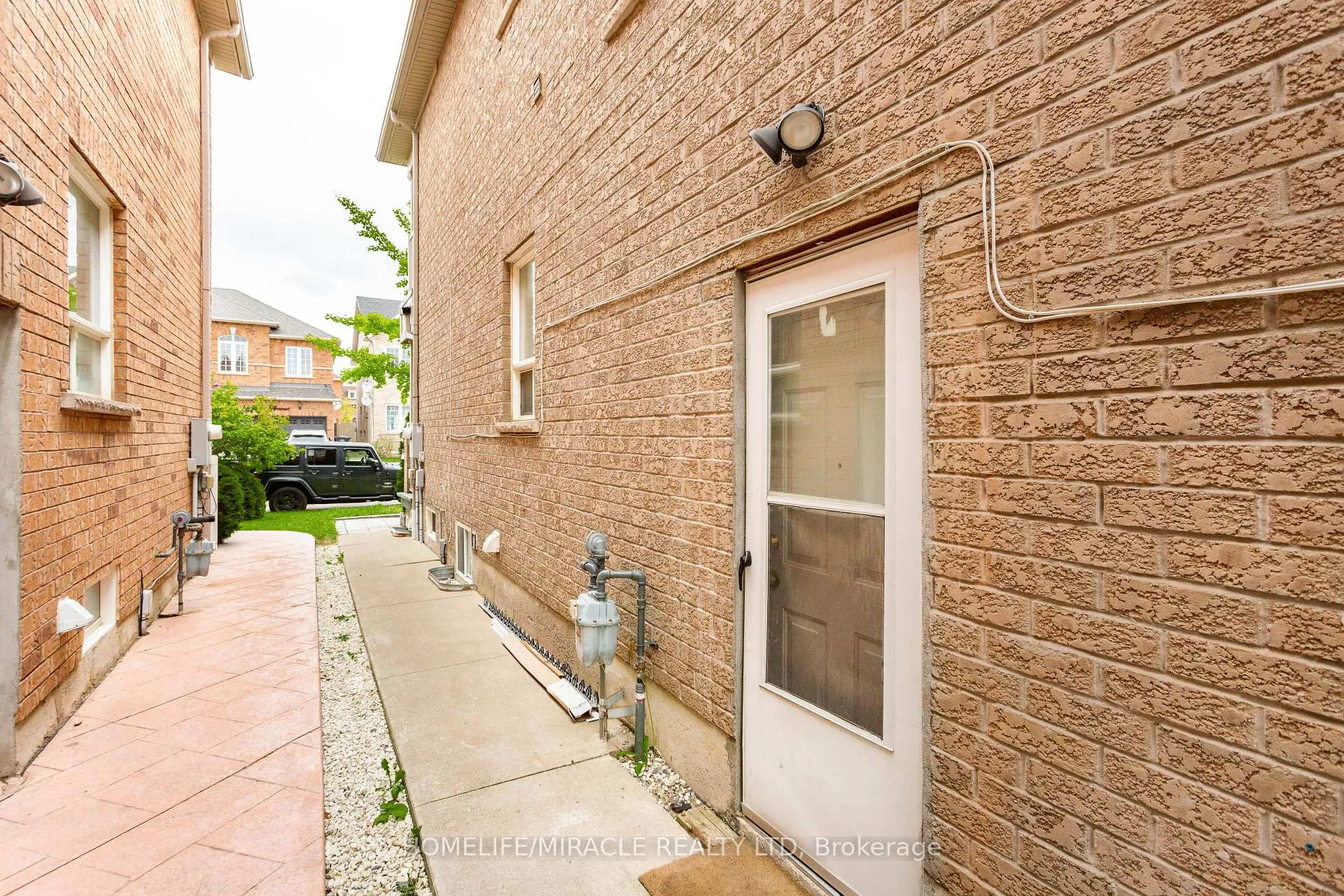Photo 48 of 20 Atira Avenue, Brampton, Fletcher's Meadow — HOMEH