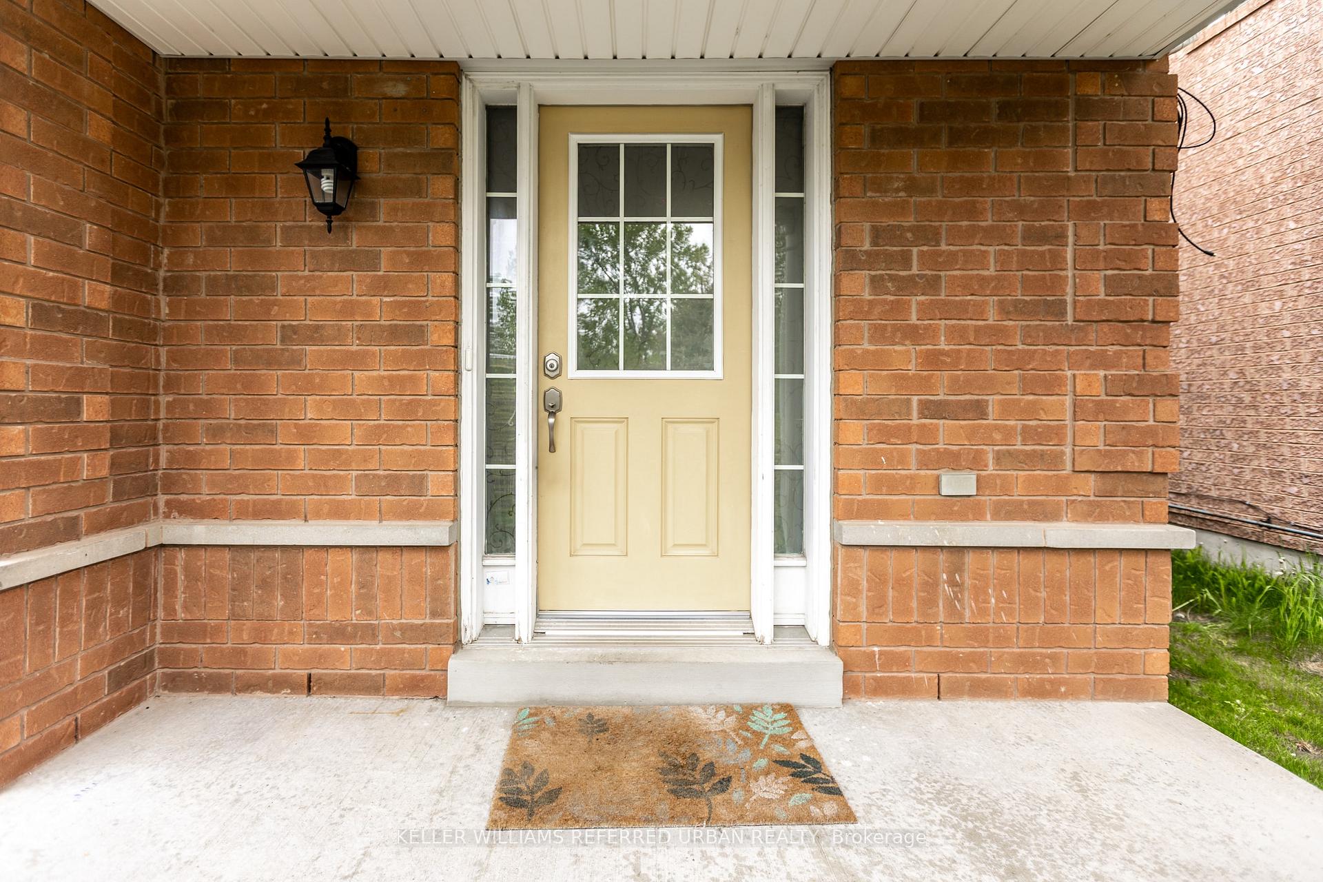 Photo 2 of 50 Hornsell Circle, Ajax, Northeast Ajax — HOMEH