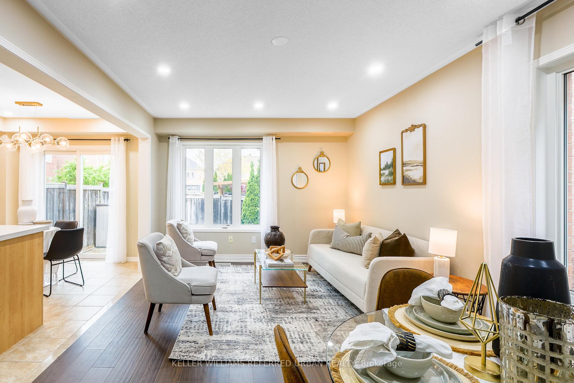 Photo 6 of 50 Hornsell Circle, Ajax, Northeast Ajax — HOMEH