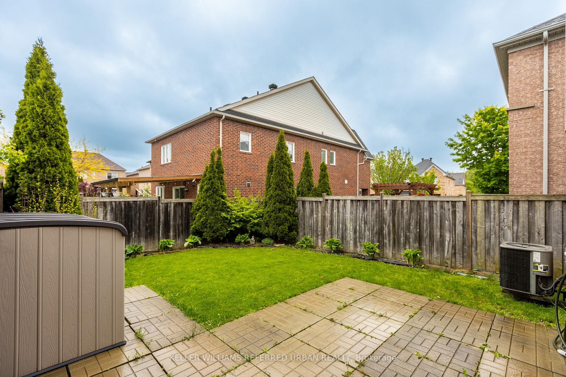 Photo 47 of 50 Hornsell Circle, Ajax, Northeast Ajax — HOMEH
