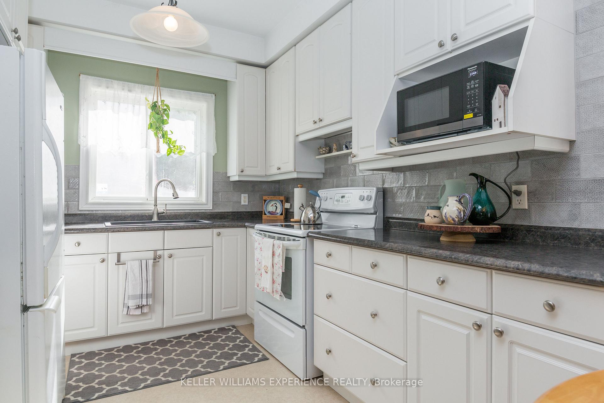 Photo 11 of 2486 Houseys Rapids Road, Gravenhurst, Morrison — HOMEH