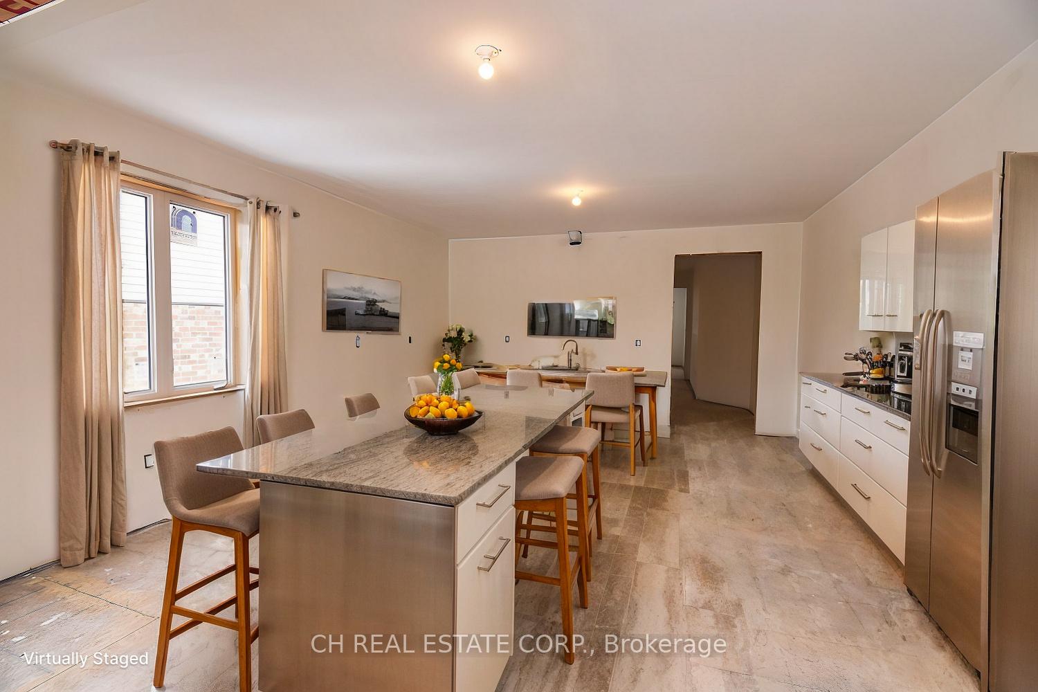 Photo 4 of 25 Ford Street N, Brant, Paris — HOMEH