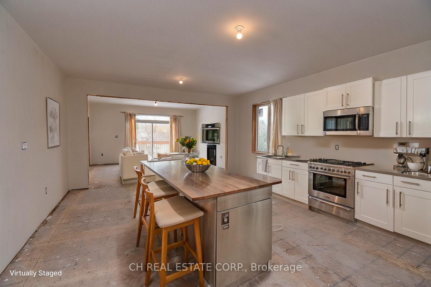 Photo 6 of 25 Ford Street N, Brant, Paris — HOMEH