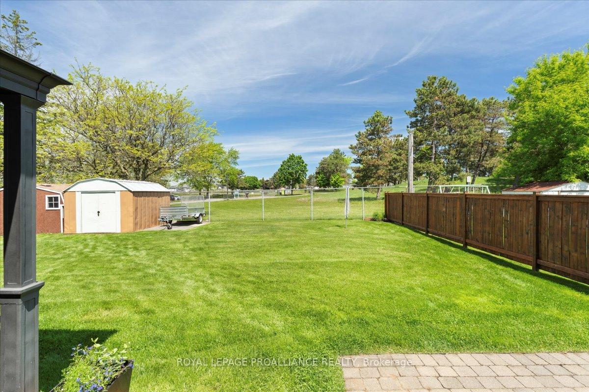 Photo 40 of 46 Safe Boulevard, Belleville, Belleville Ward — HOMEH