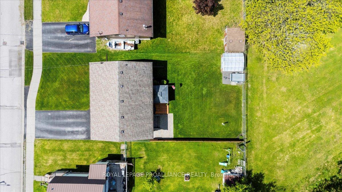 Photo 35 of 46 Safe Boulevard, Belleville, Belleville Ward — HOMEH