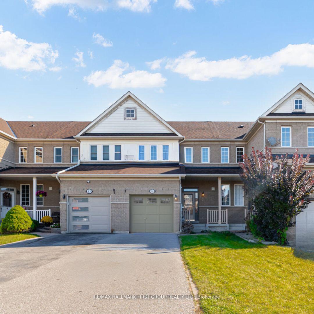 Front of 19 Inlet Bay Drive