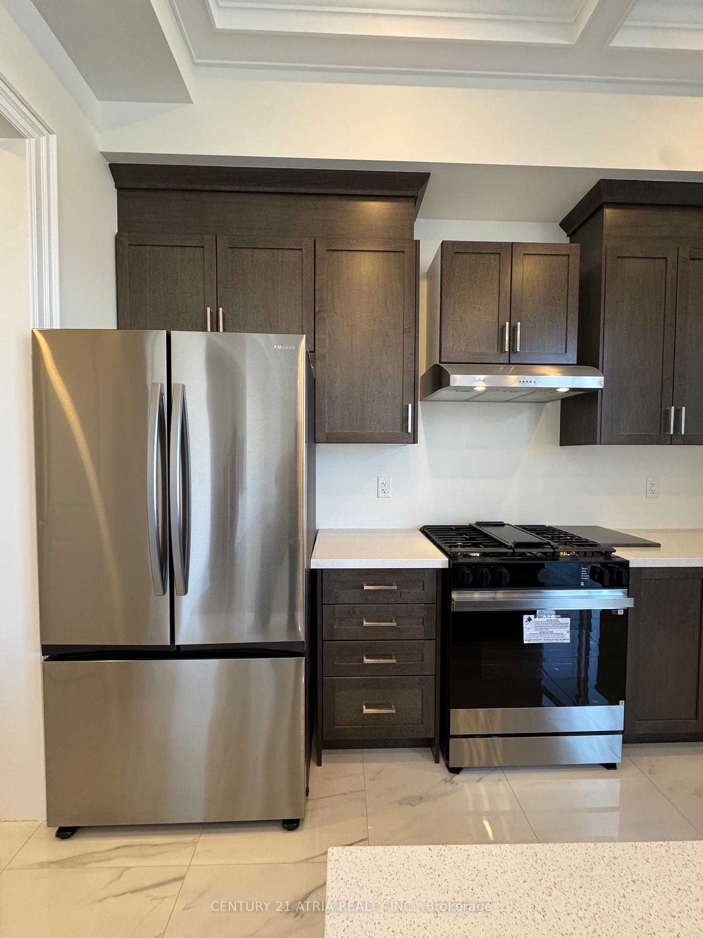 Photo 5 of 2 Ernest Jones Drive, Markham, Angus Glen — HOMEH